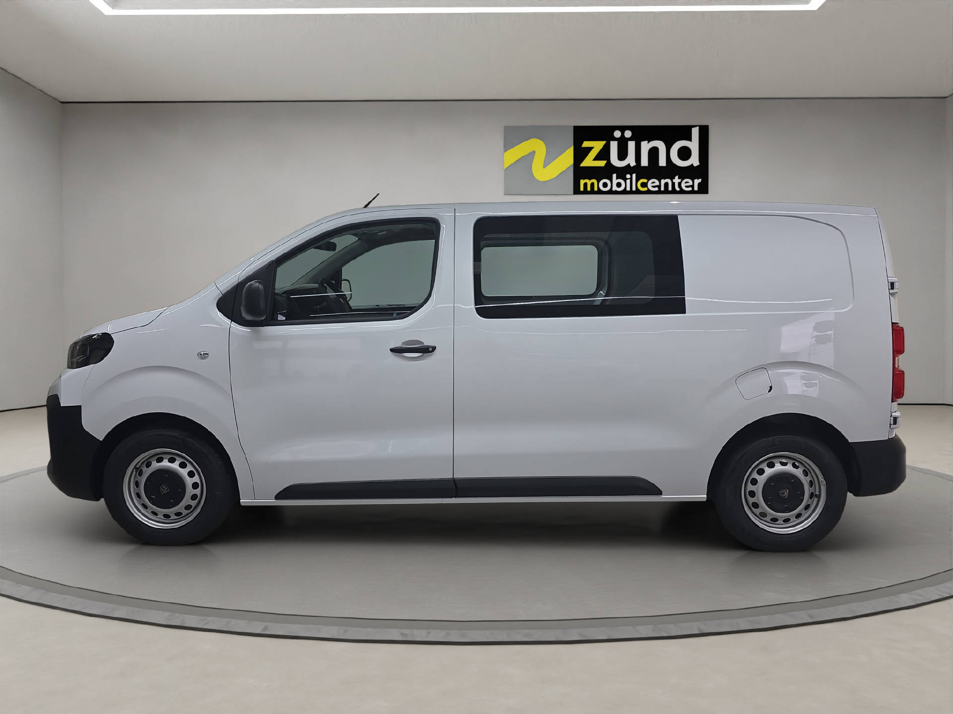 PEUGEOT Expert Kaw. Standard 1.5 BlueHDi 120 S/S-image-1