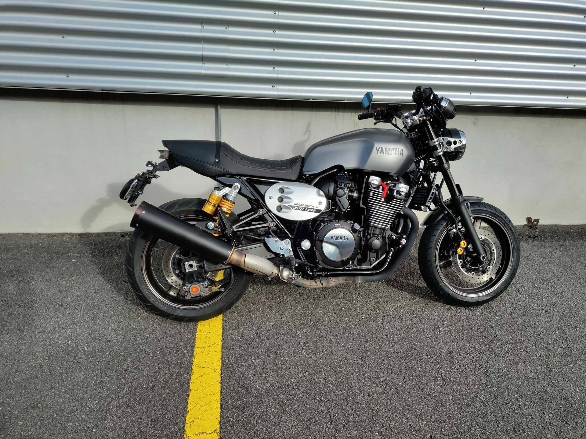 YAMAHA XJR 1300-image-1