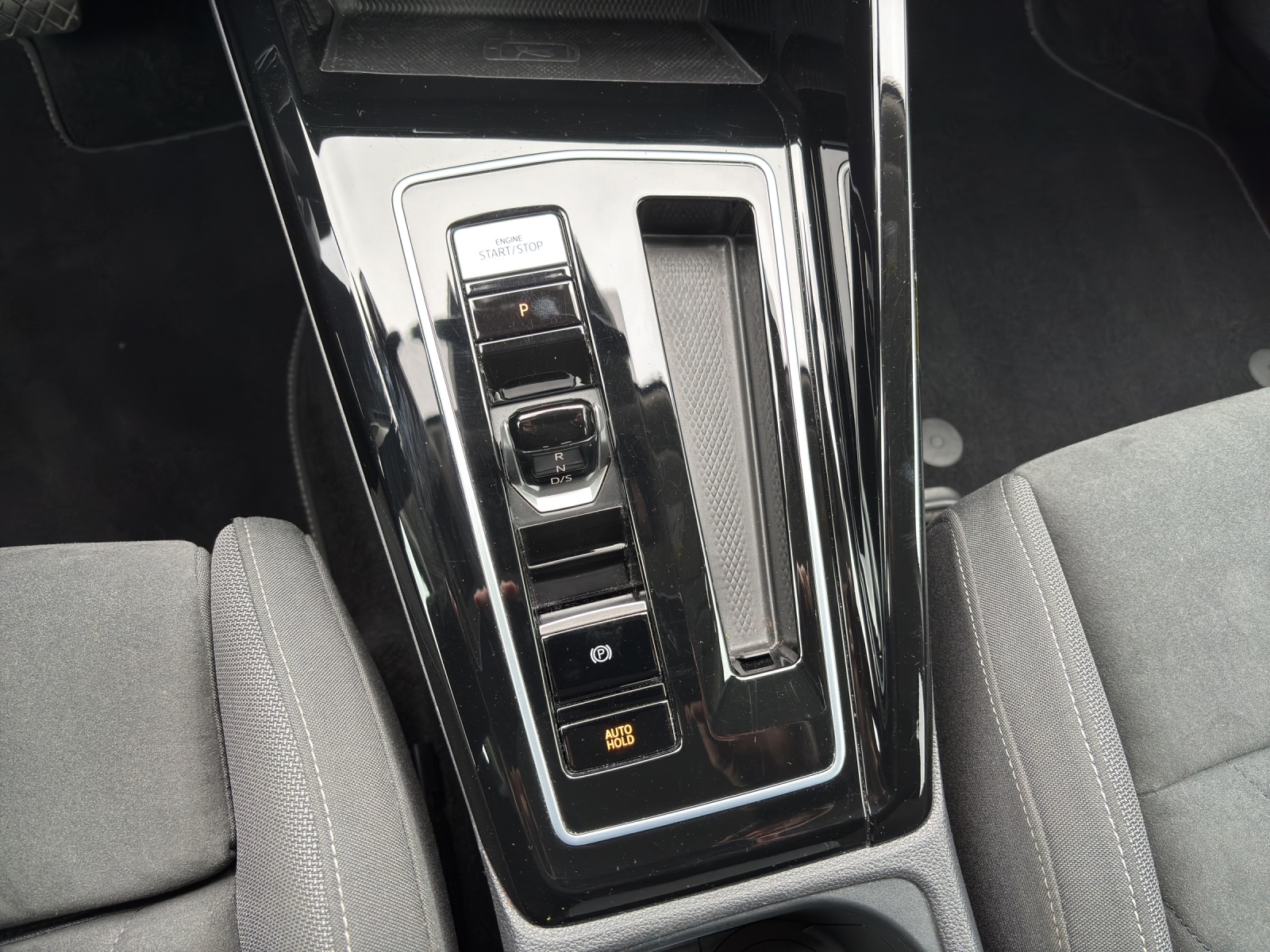 VW Golf 2.0 TSI Style DSG mit ergoActive-Sitz elektr. & Memory-image-17