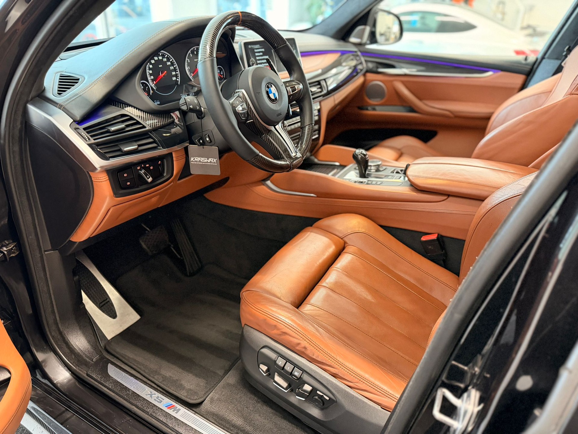 BMW X5M Steptronic-image-8
