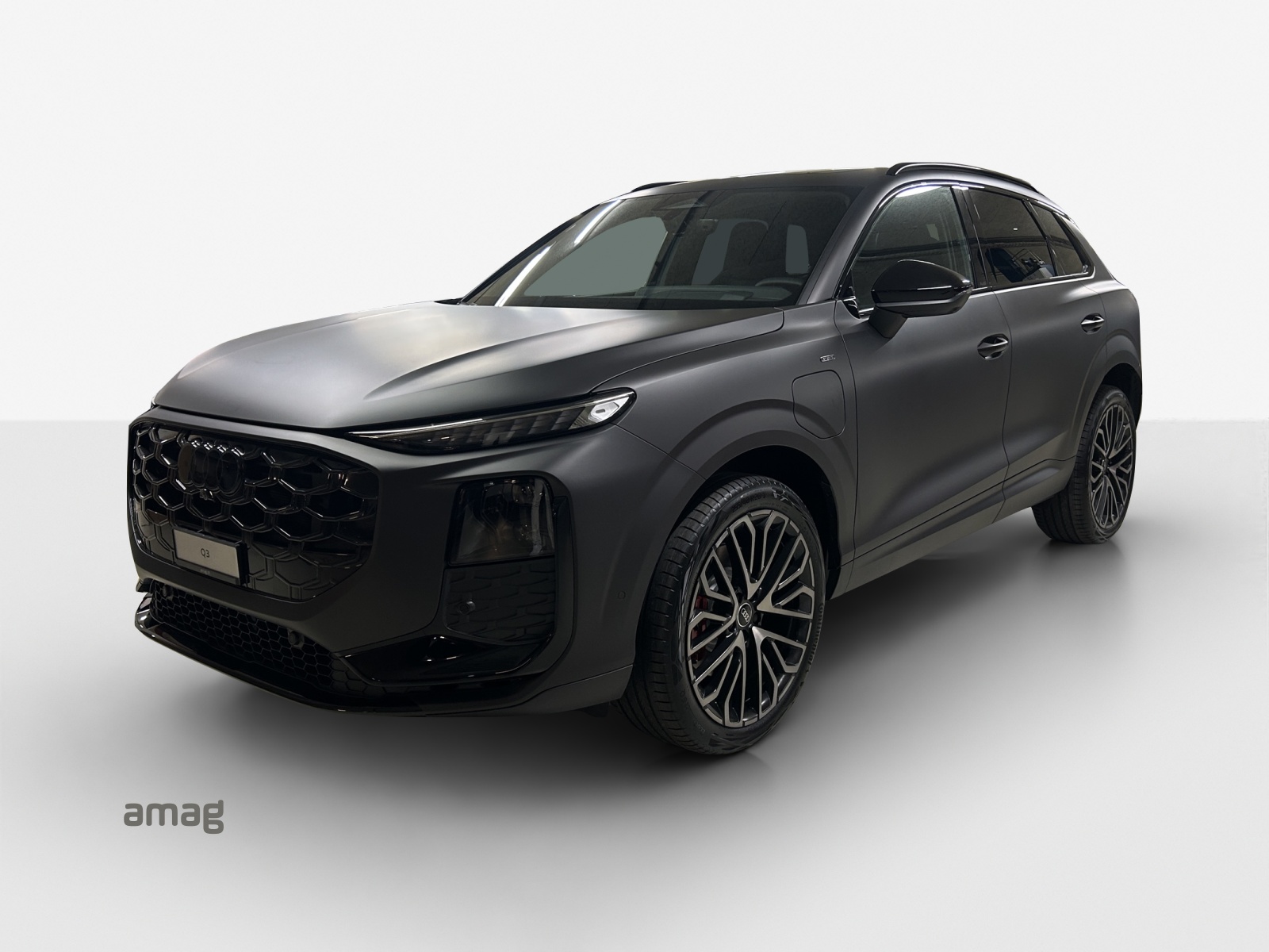 AUDI Q3 SUV e-hybrid 200 kW S tronig