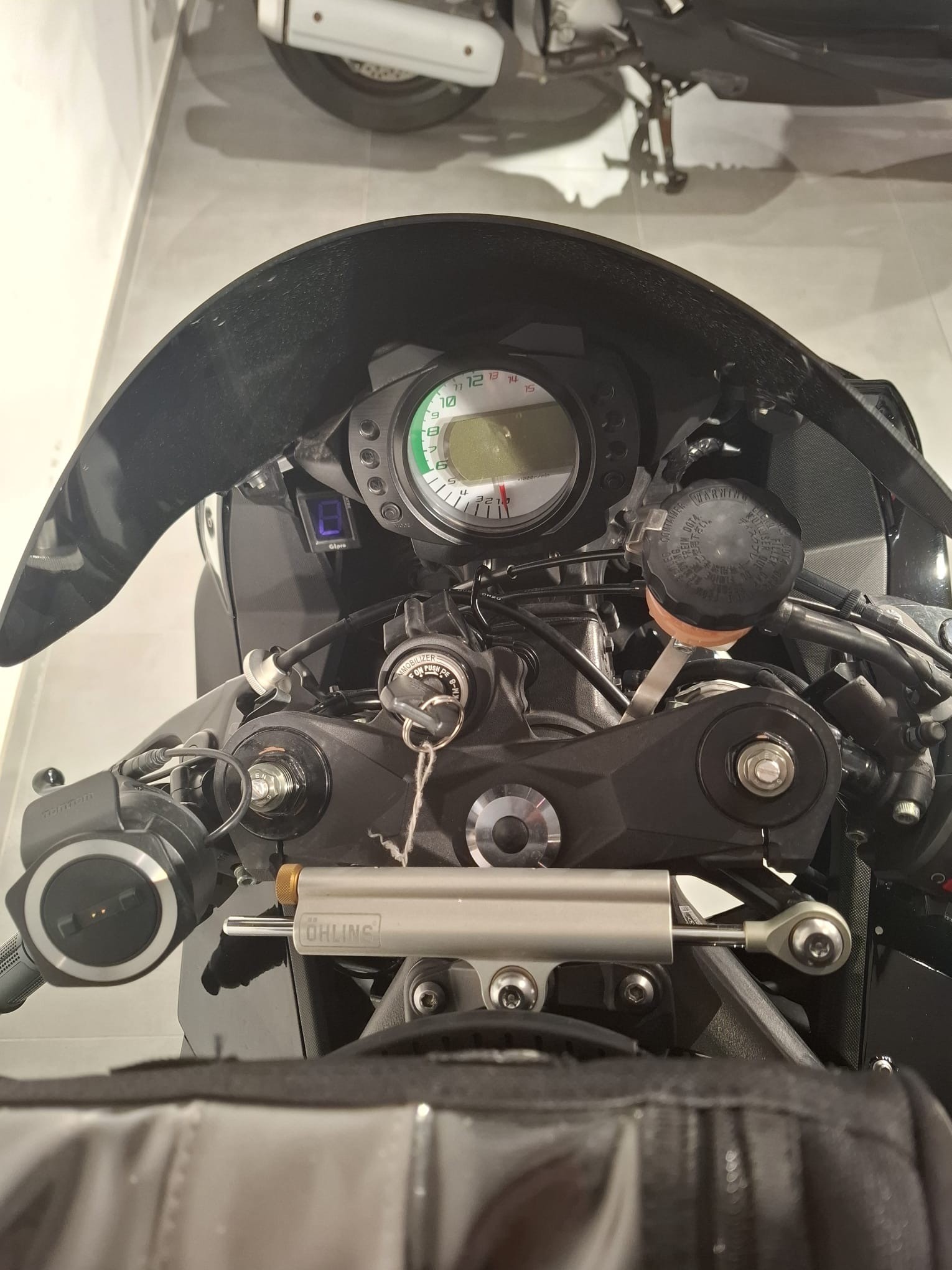 KAWASAKI NINJA ZX-10R-image-7