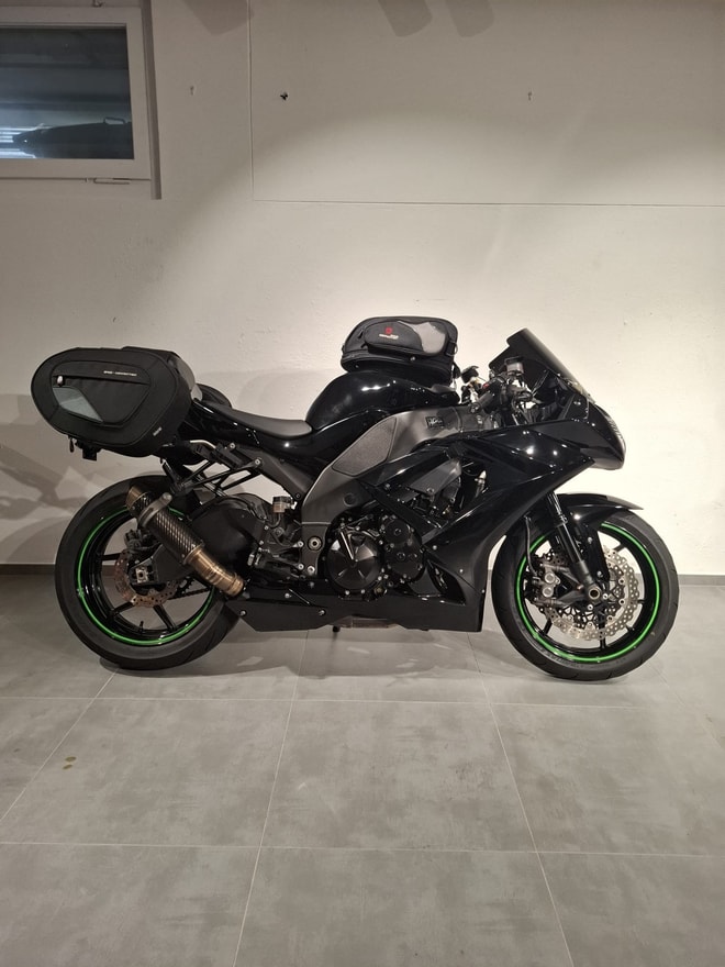 KAWASAKI NINJA ZX-10R-image-11