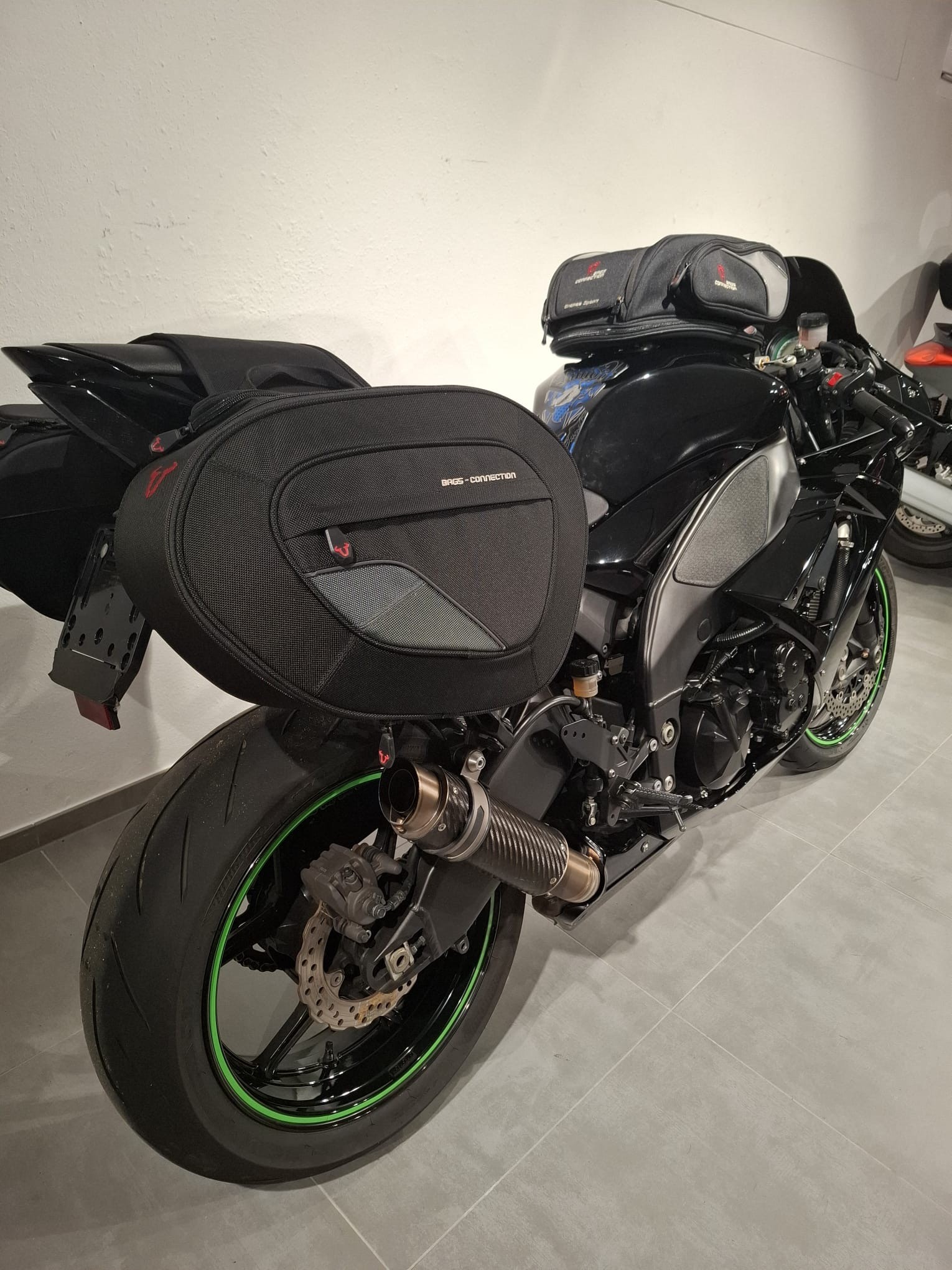KAWASAKI NINJA ZX-10R-image-5