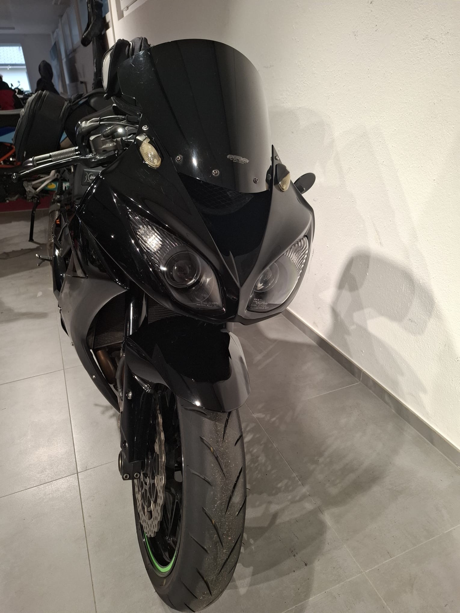 KAWASAKI NINJA ZX-10R-image-3