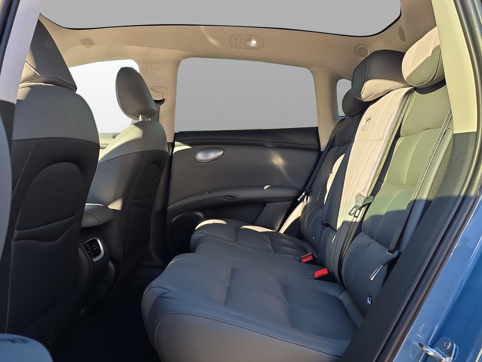 MG IM6 100 kWh Performance 21 4WD-image-11