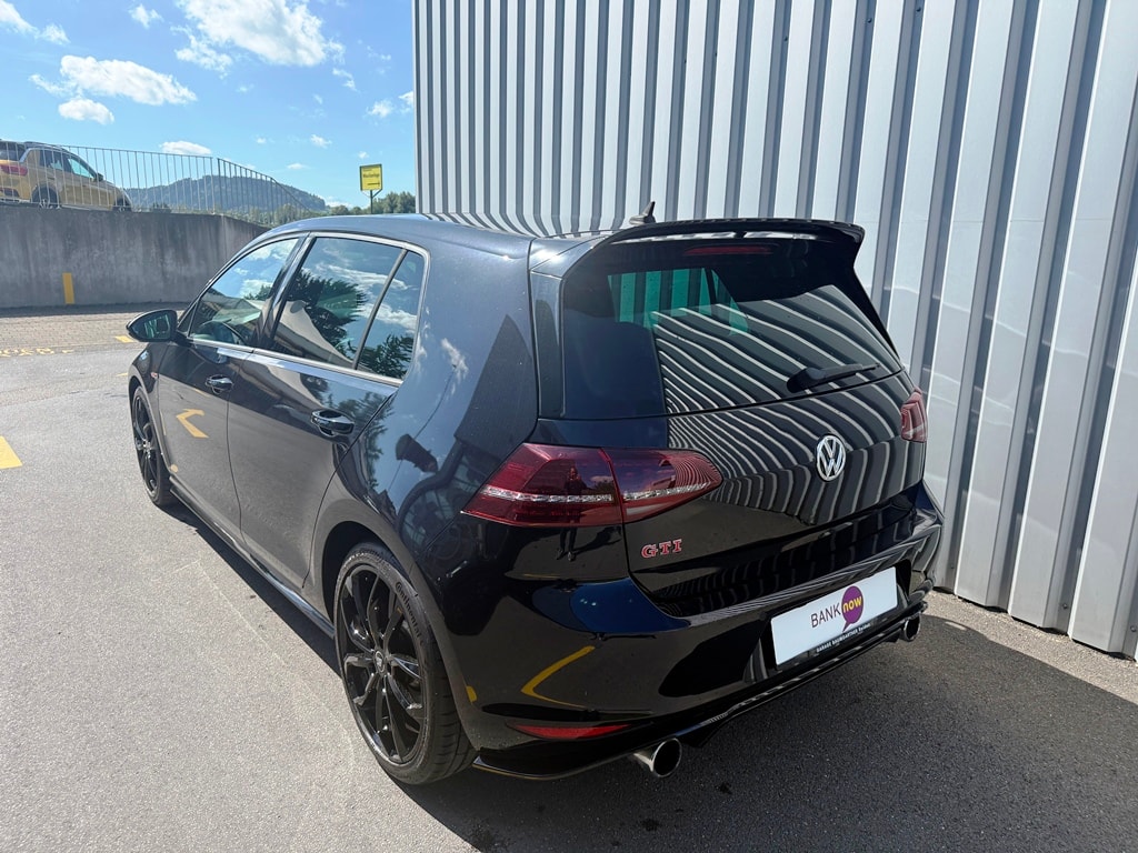 VW Golf 2.0 TSI GTI Clubsport DSG-showroom-element-3