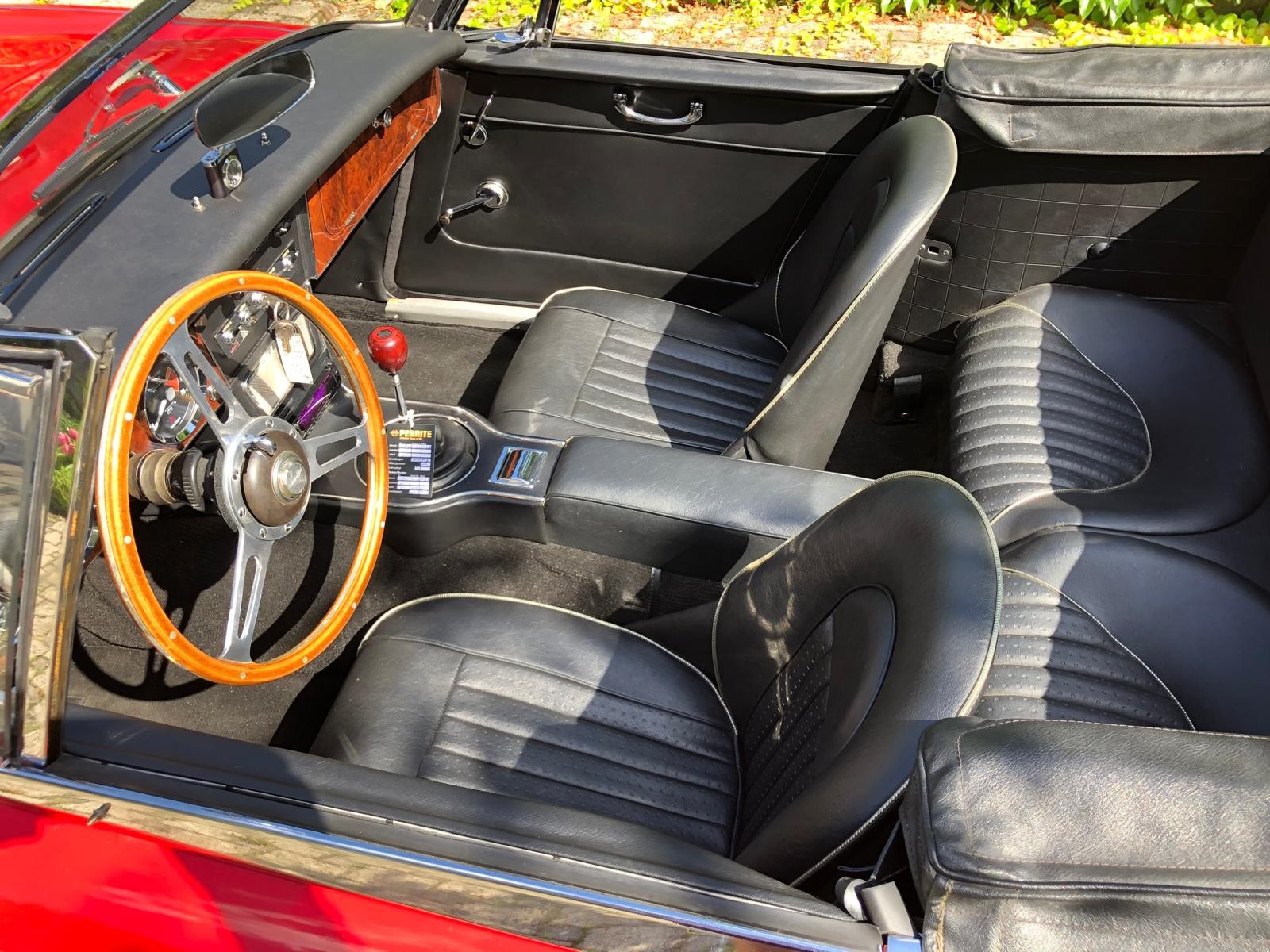 AUSTIN-HEALEY 3000 MKIII BJ8-image-5