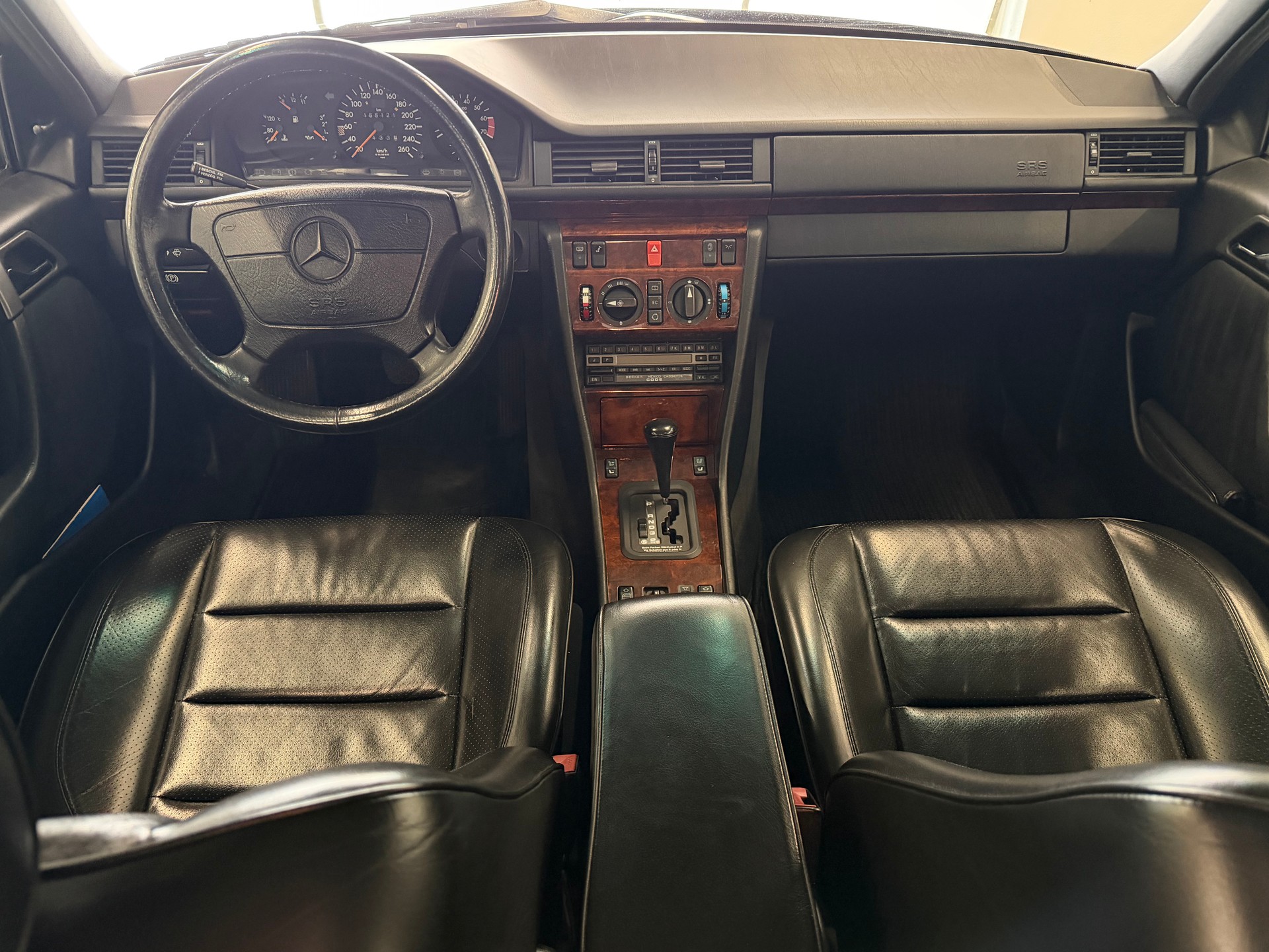 MERCEDES-BENZ 500 E Automatic-image-22