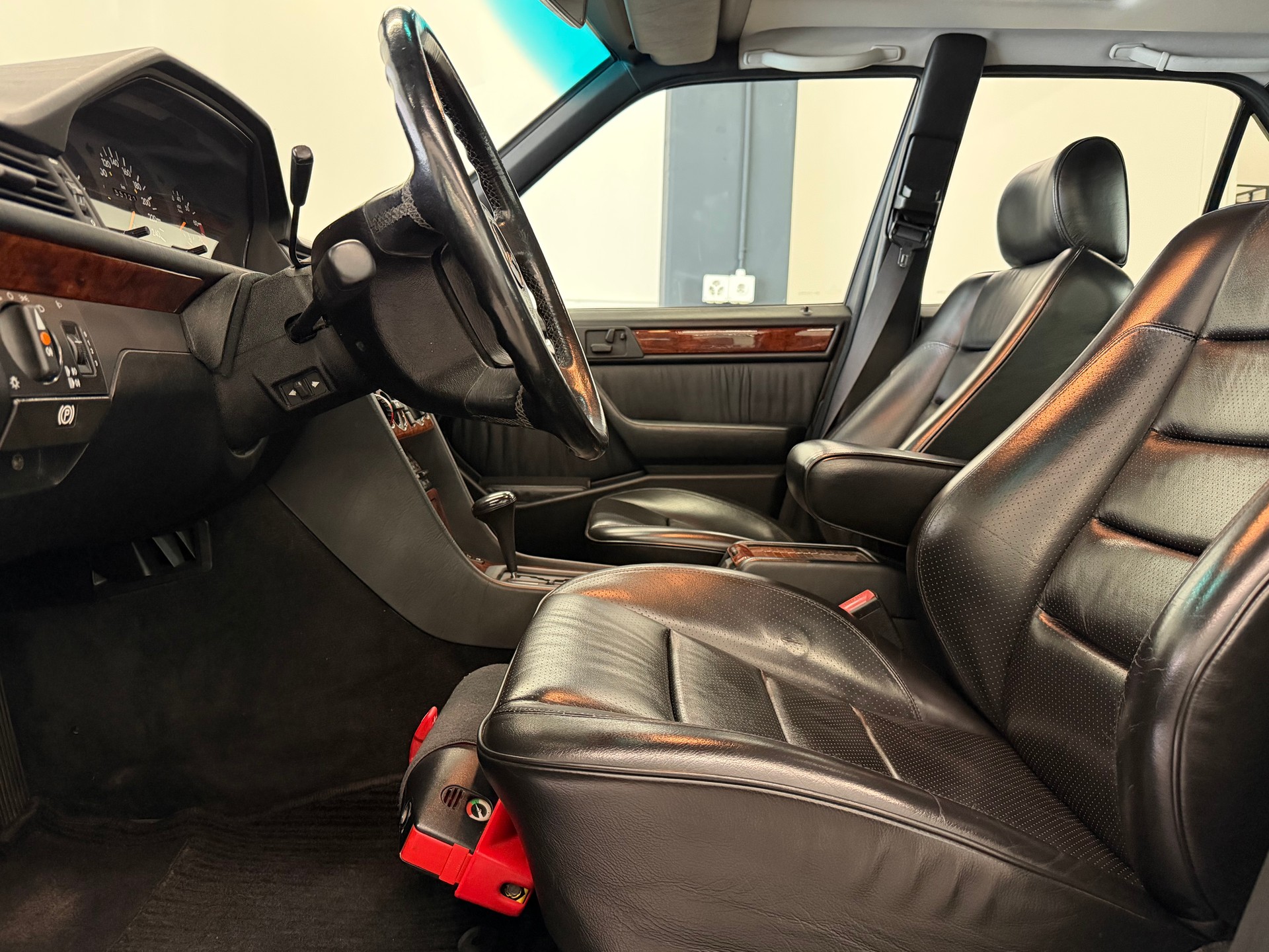 MERCEDES-BENZ 500 E Automatic-image-20