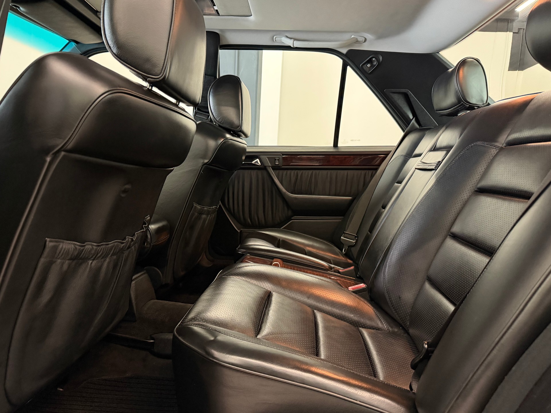 MERCEDES-BENZ 500 E Automatic-image-26
