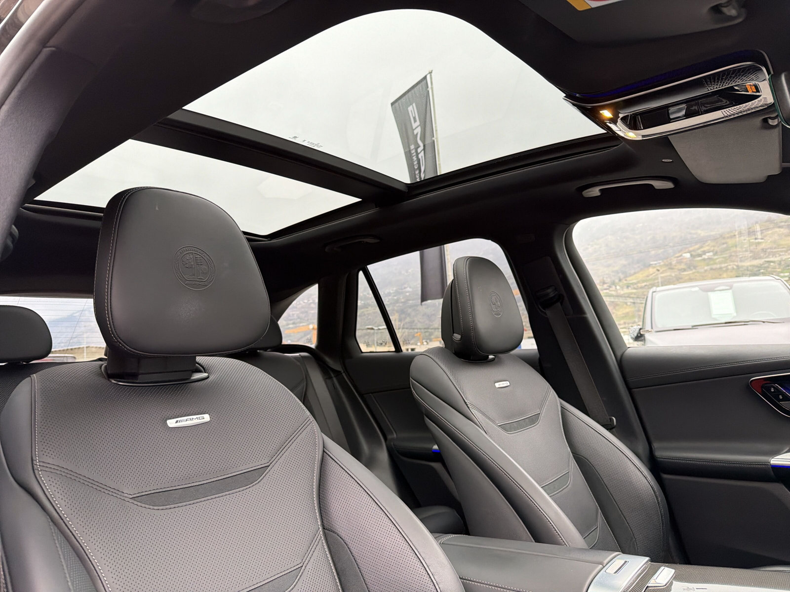 MERCEDES-BENZ GLC AMG 63 S e Perform.-image-22