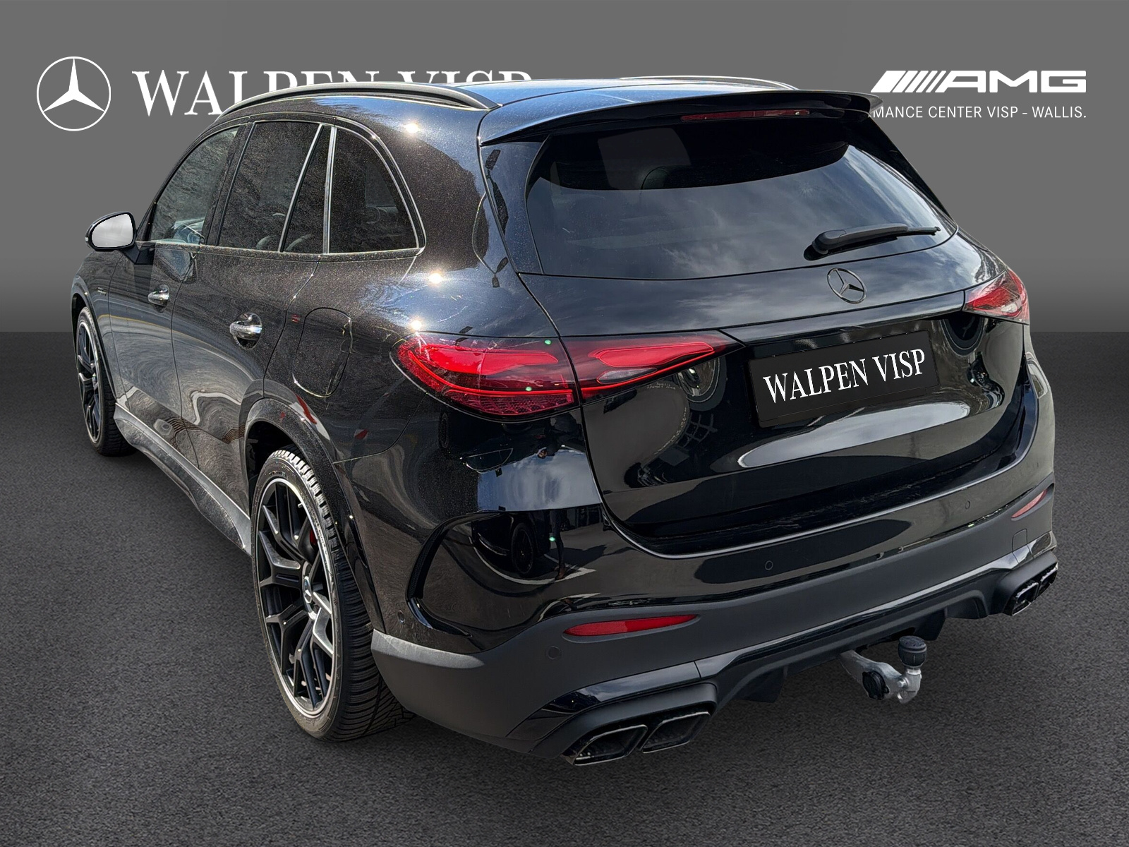 MERCEDES-BENZ GLC AMG 63 S e Perform.-showroom-element-3