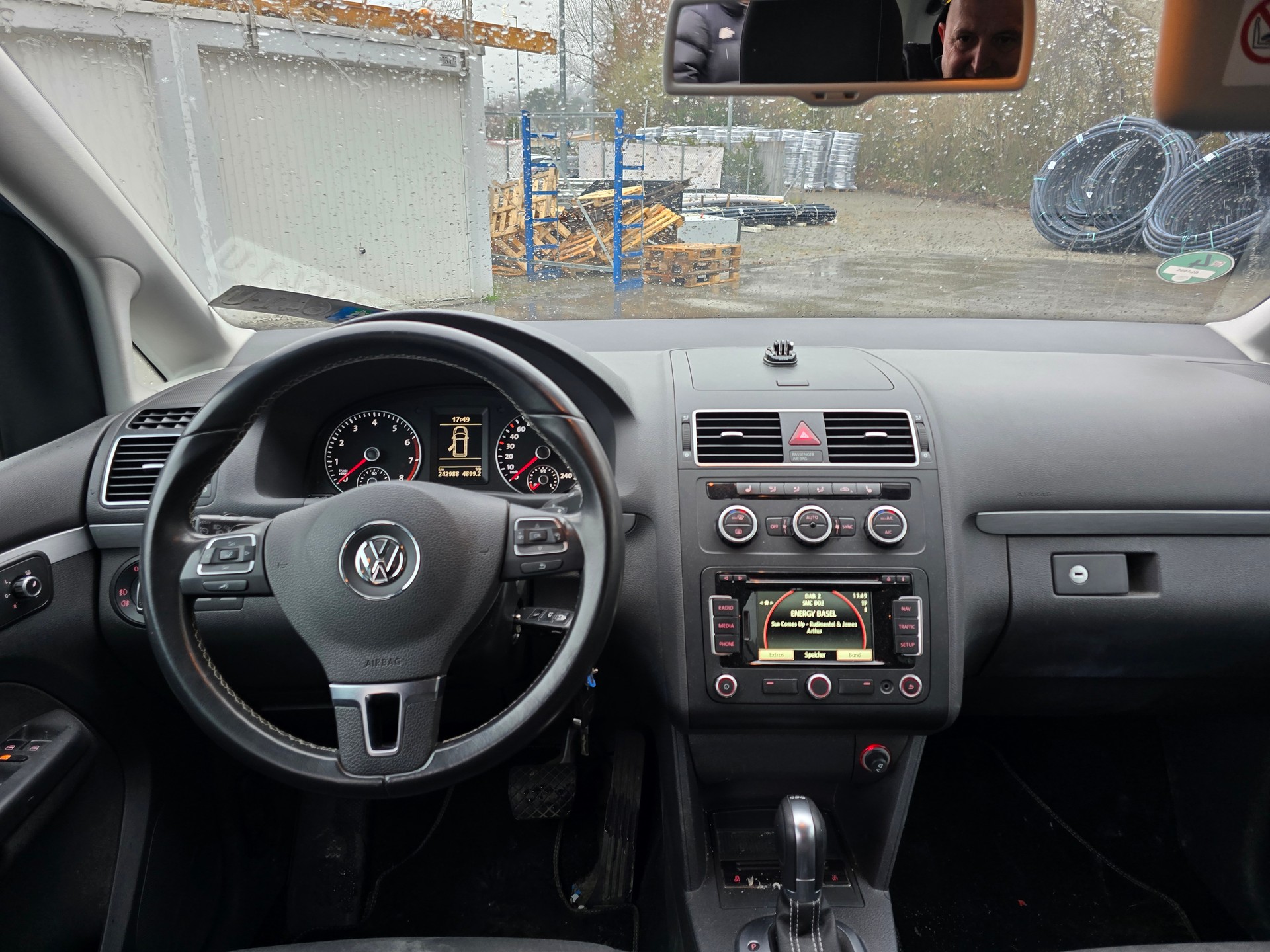 VW Touran 1.4 TSI Comfortline DSG-image-12