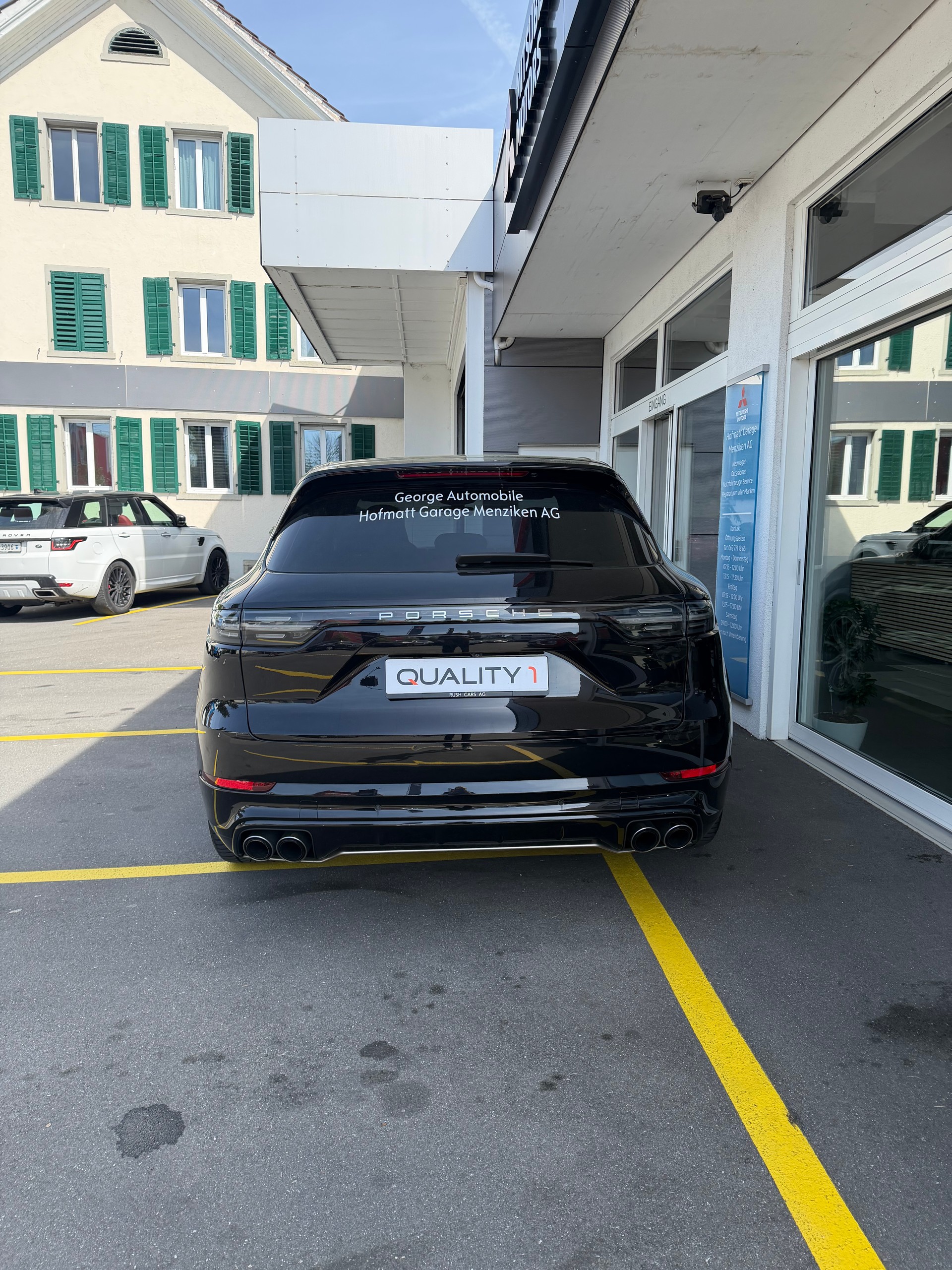 PORSCHE Cayenne S-image-2