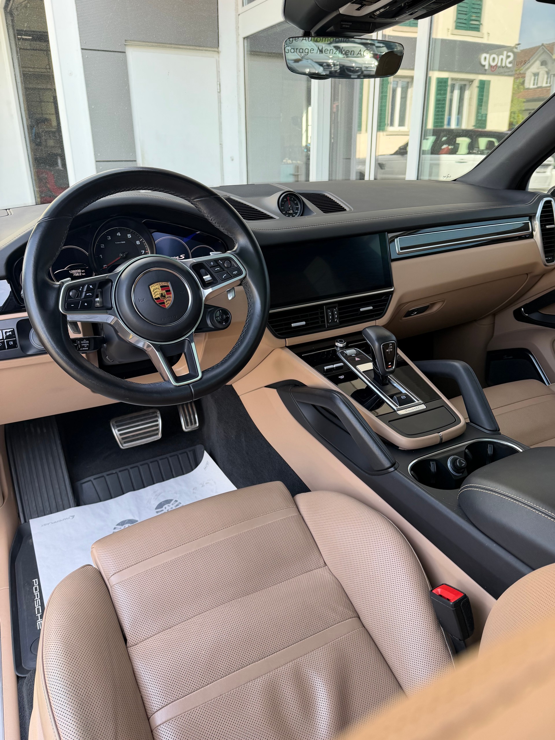 PORSCHE Cayenne S-image-11