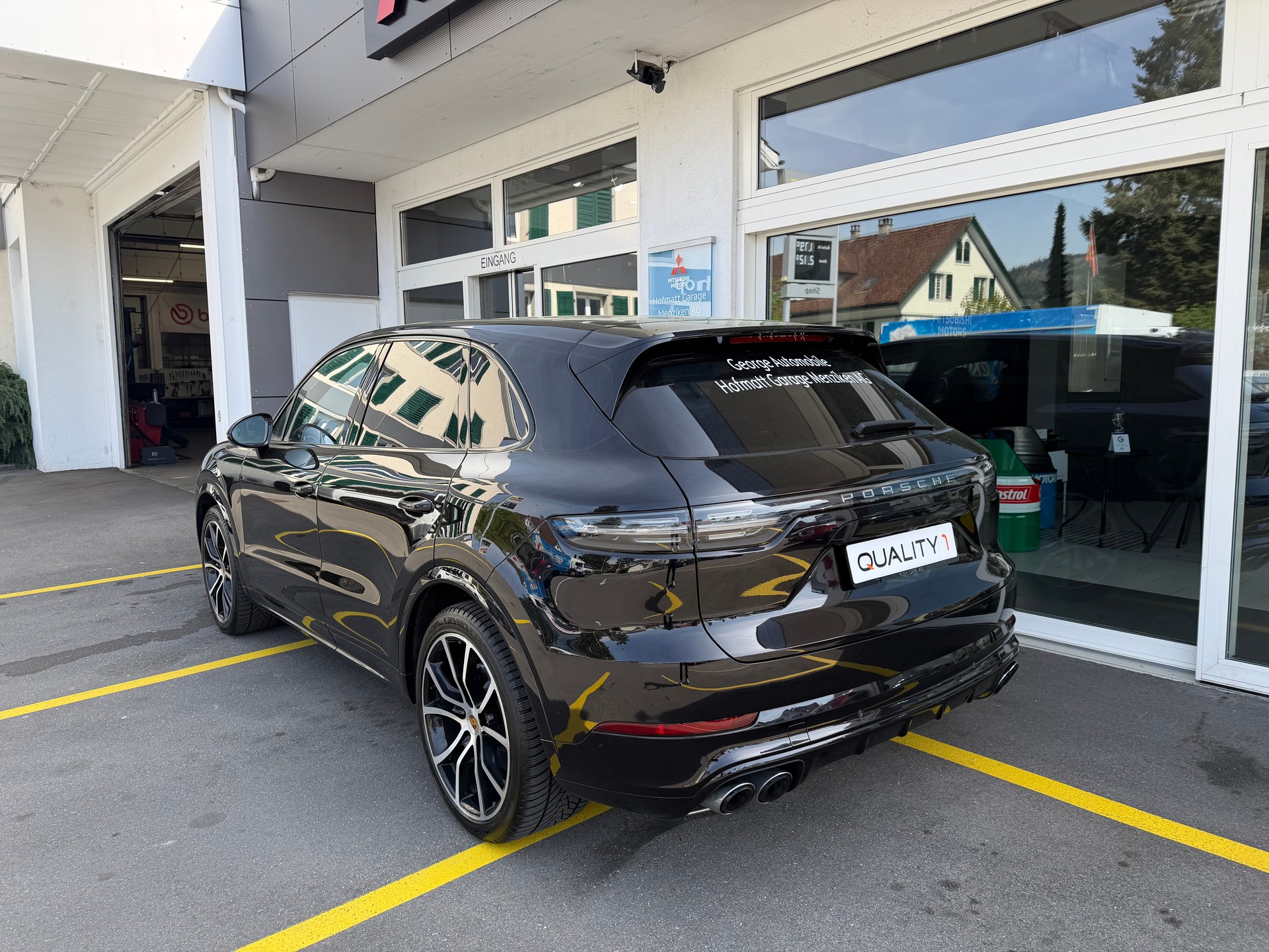 PORSCHE Cayenne S-image-3