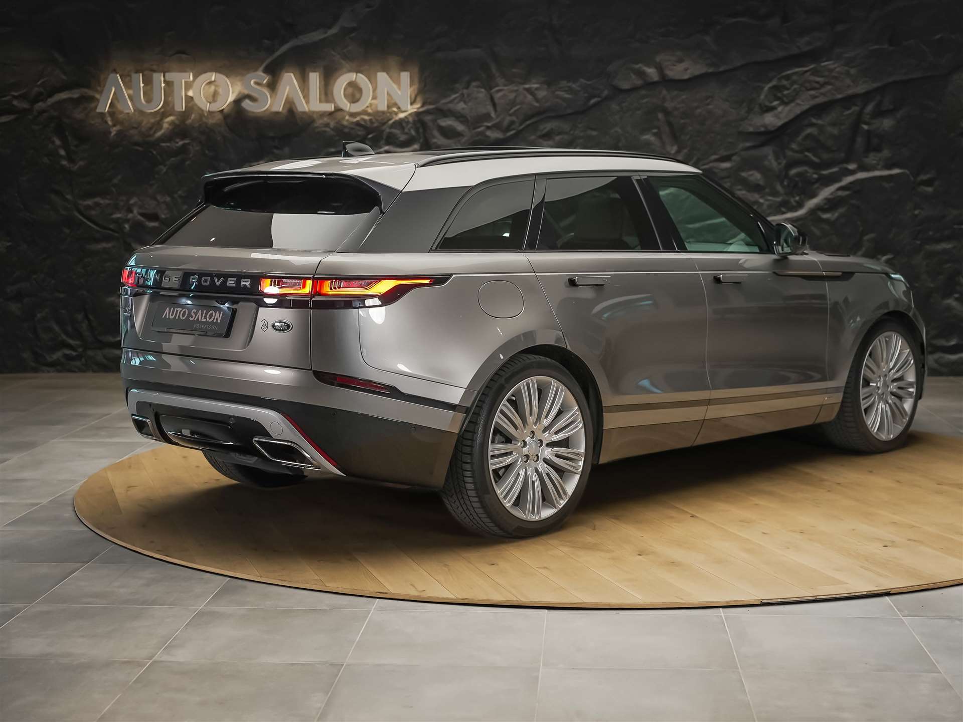 LAND ROVER Range Rover Velar D 300 R-Dynamic HSE *CH-Auto*Massage*Panorama*Head-Up*Sitzlüftung*-image-5