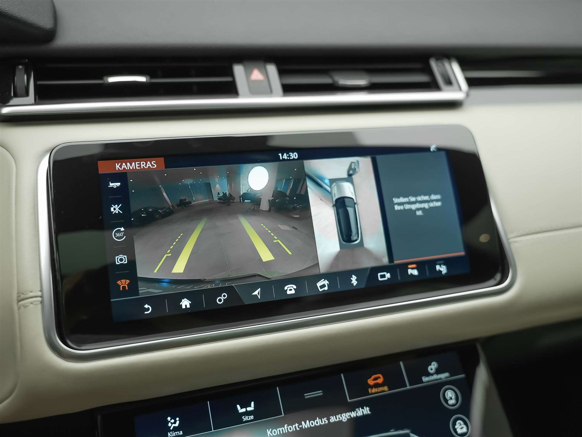LAND ROVER Range Rover Velar D 300 R-Dynamic HSE *CH-Auto*Massage*Panorama*Head-Up*Sitzlüftung*-image-40