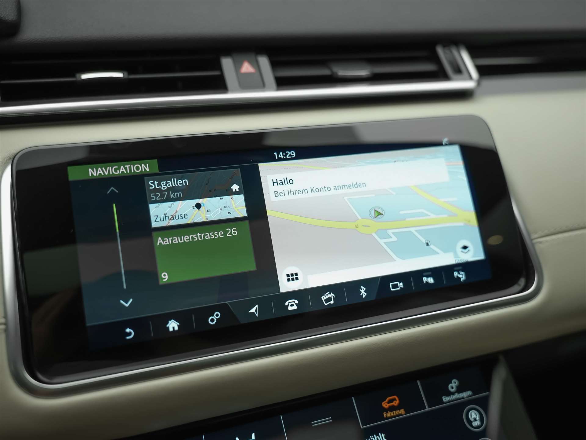LAND ROVER Range Rover Velar D 300 R-Dynamic HSE *CH-Auto*Massage*Panorama*Head-Up*Sitzlüftung*-image-39