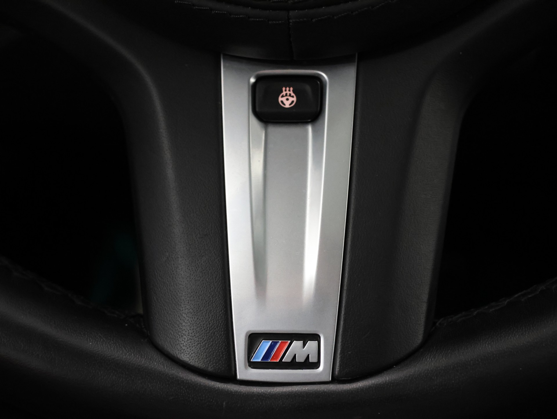BMW M760Li xDrive Steptronic *M-Performance* *Massagesitze* *Gestiksteuerung Pro*-image-26