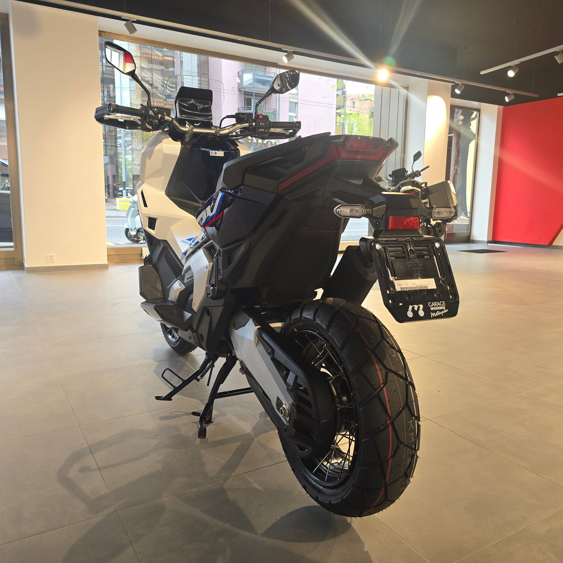 HONDA X-ADV 750-image-2