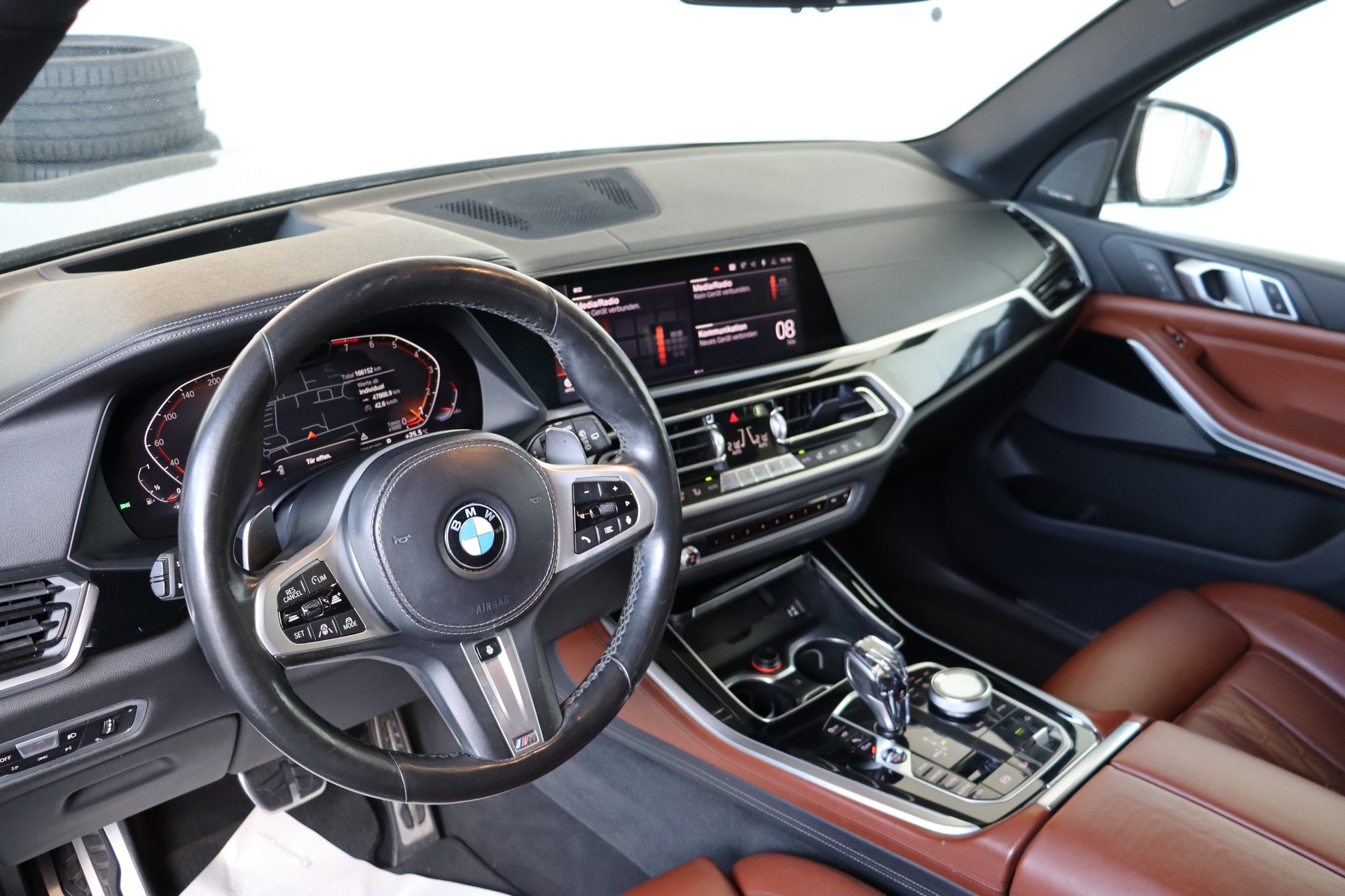 BMW X5 xDrive 40i Steptronic-image-11