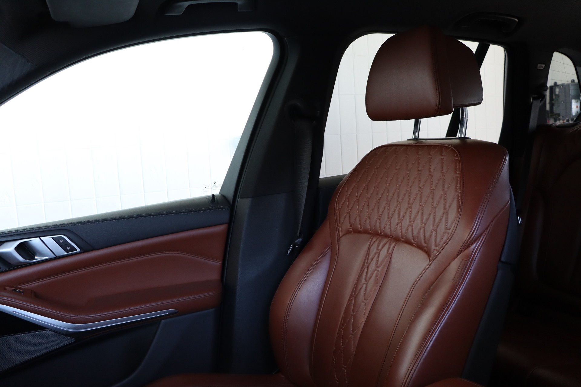 BMW X5 xDrive 40i Steptronic-image-24