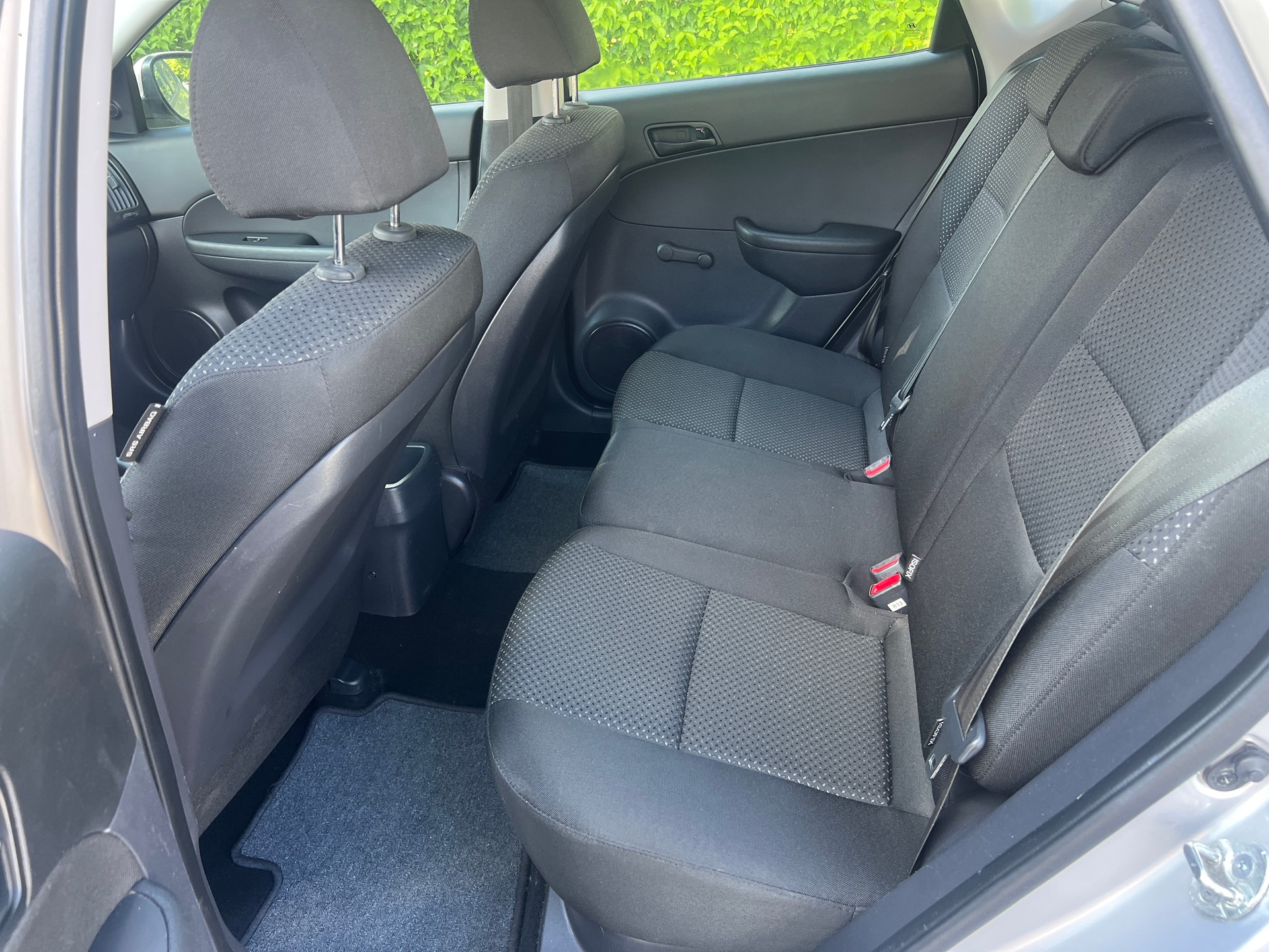 HYUNDAI i30 1.4 Comfort-image-9