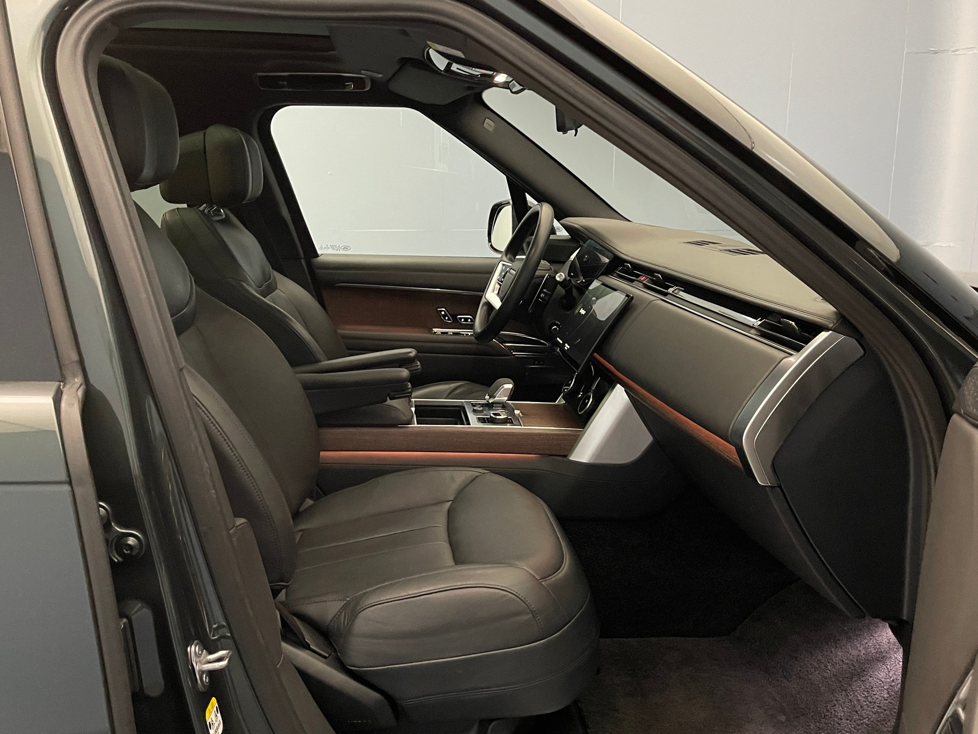 LAND ROVER Range Rover 3.0 Si6 Autobiography-image-8