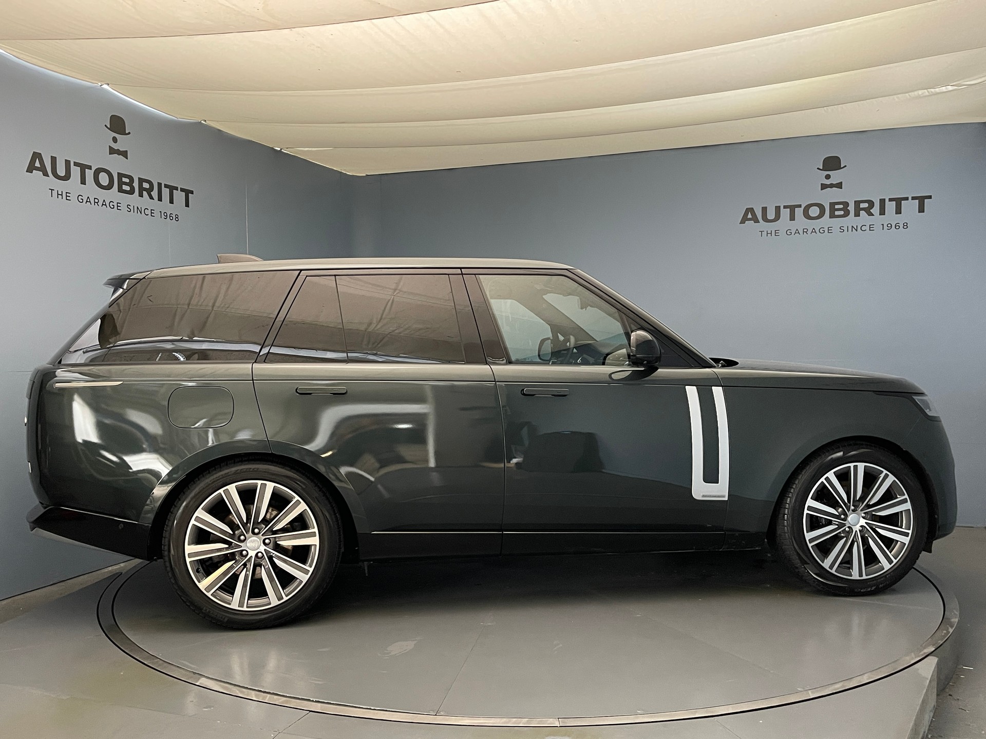 LAND ROVER Range Rover 3.0 Si6 Autobiography-showroom-element-2