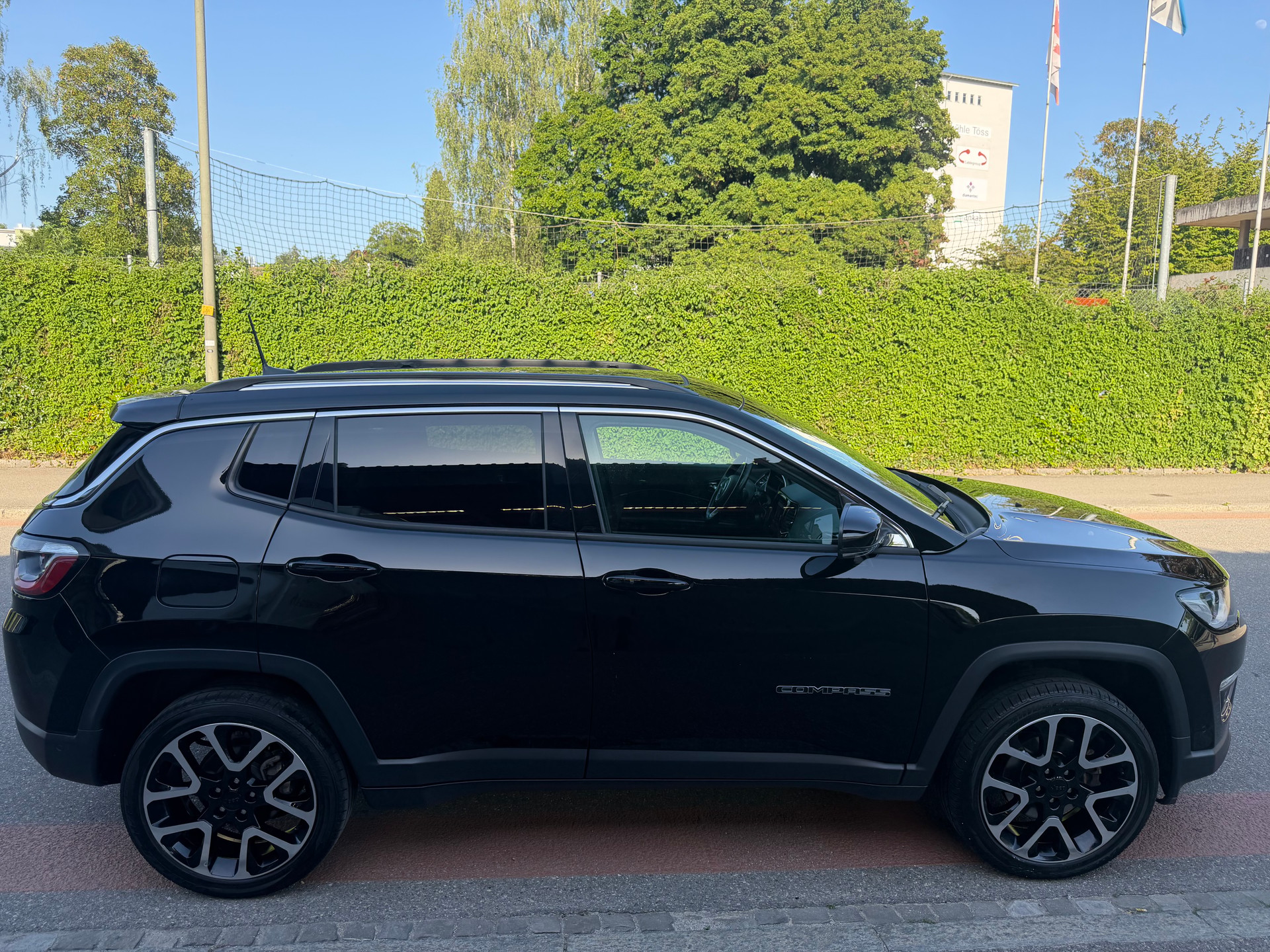 JEEP Compass 1.4 Turbo Limited AWD 9ATX-image-4