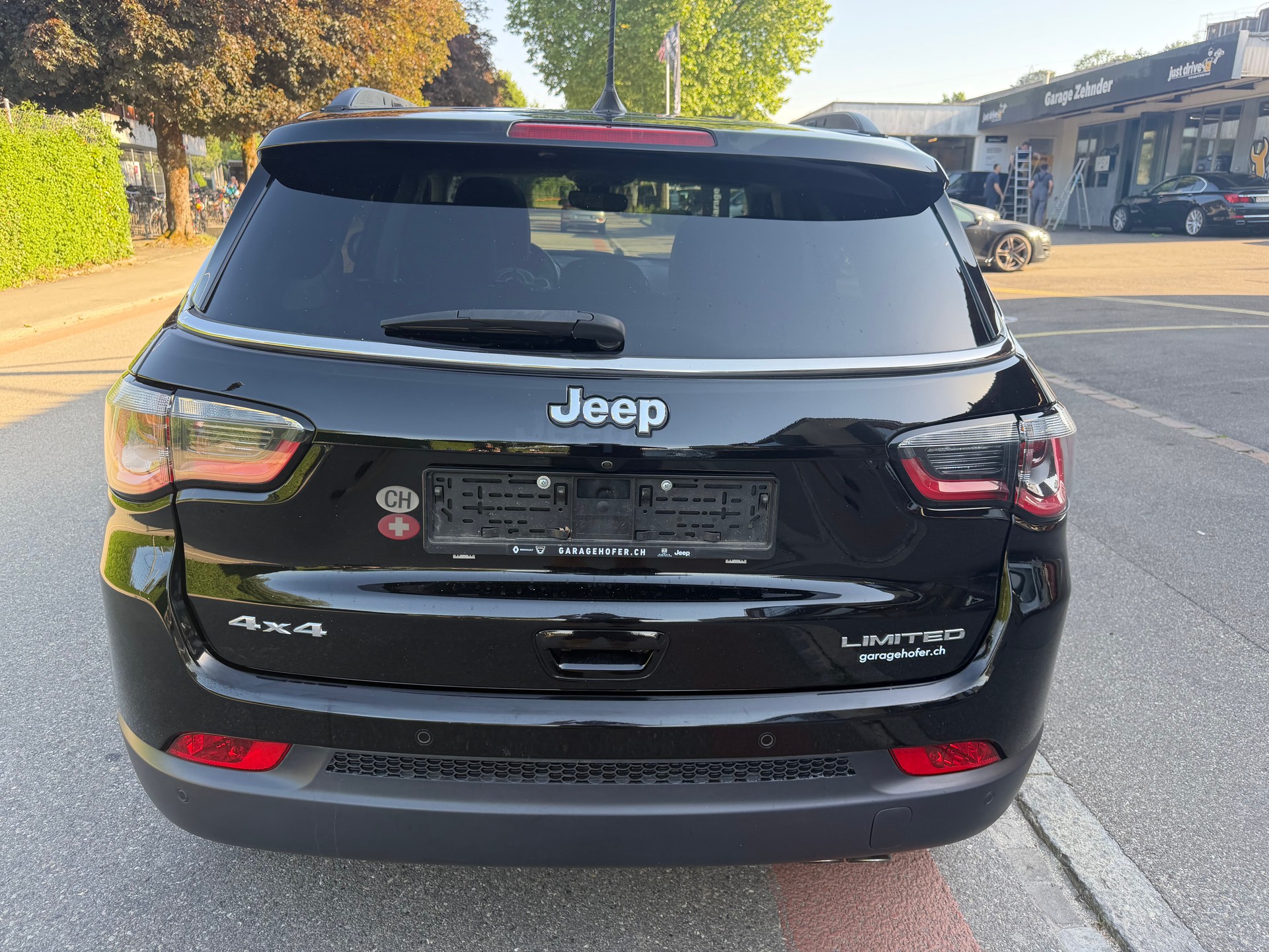 JEEP Compass 1.4 Turbo Limited AWD 9ATX-image-5