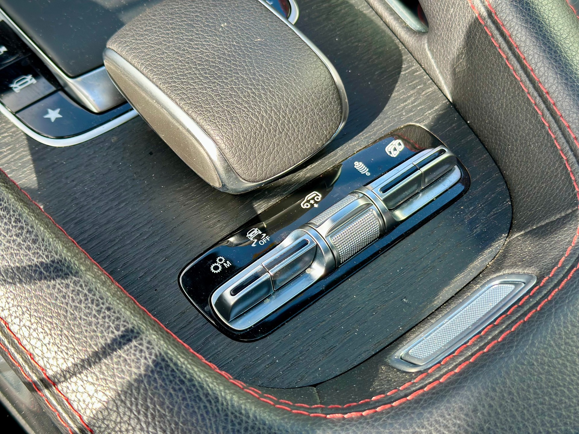 MERCEDES-BENZ GLE 53 AMG 4Matic+ 9G-Speedshift-image-10