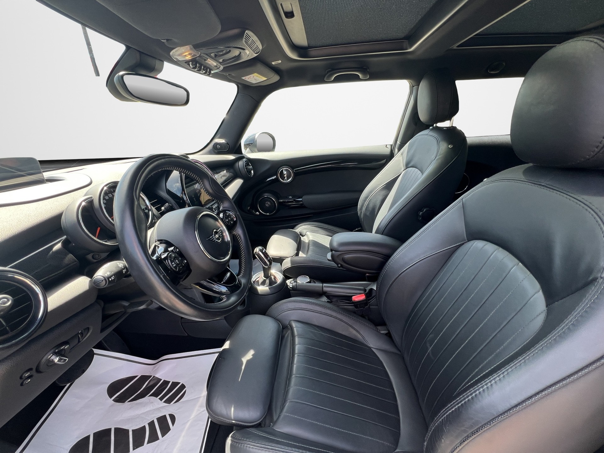 MINI Cooper S Trafalgar-image-8