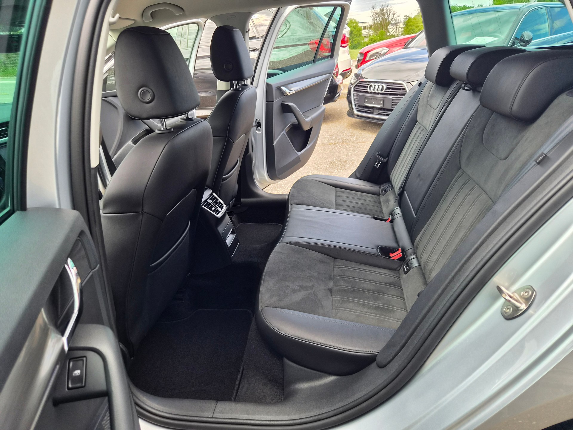 SKODA Octavia 1.5 G-tec Style CNG-image-8