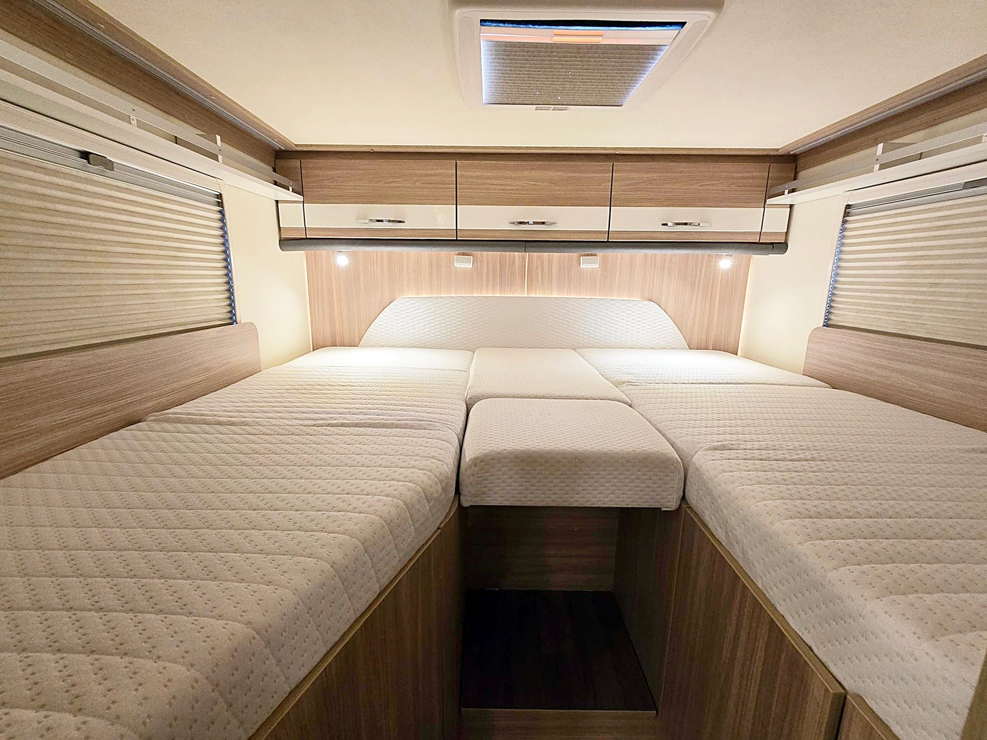 BÜRSTNER TRAVEL VAN T 620 G RIVA LOFT 2,3 DIESEL 9G-AUTOMAT FIAT DUCATO MJ 140-image-4