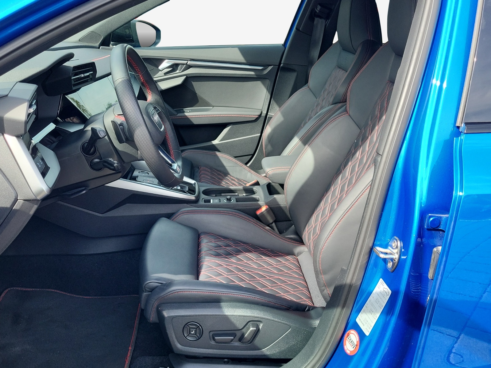 AUDI S3 Sportback 2.0 TFSI quattro S-tronic-image-7