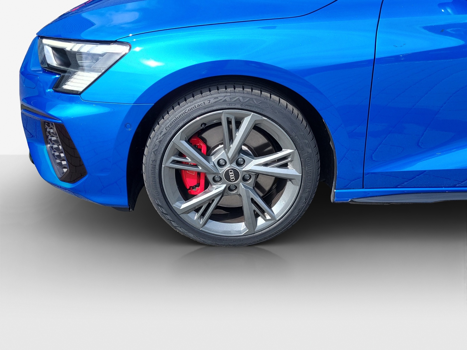 AUDI S3 Sportback 2.0 TFSI quattro S-tronic-image-14