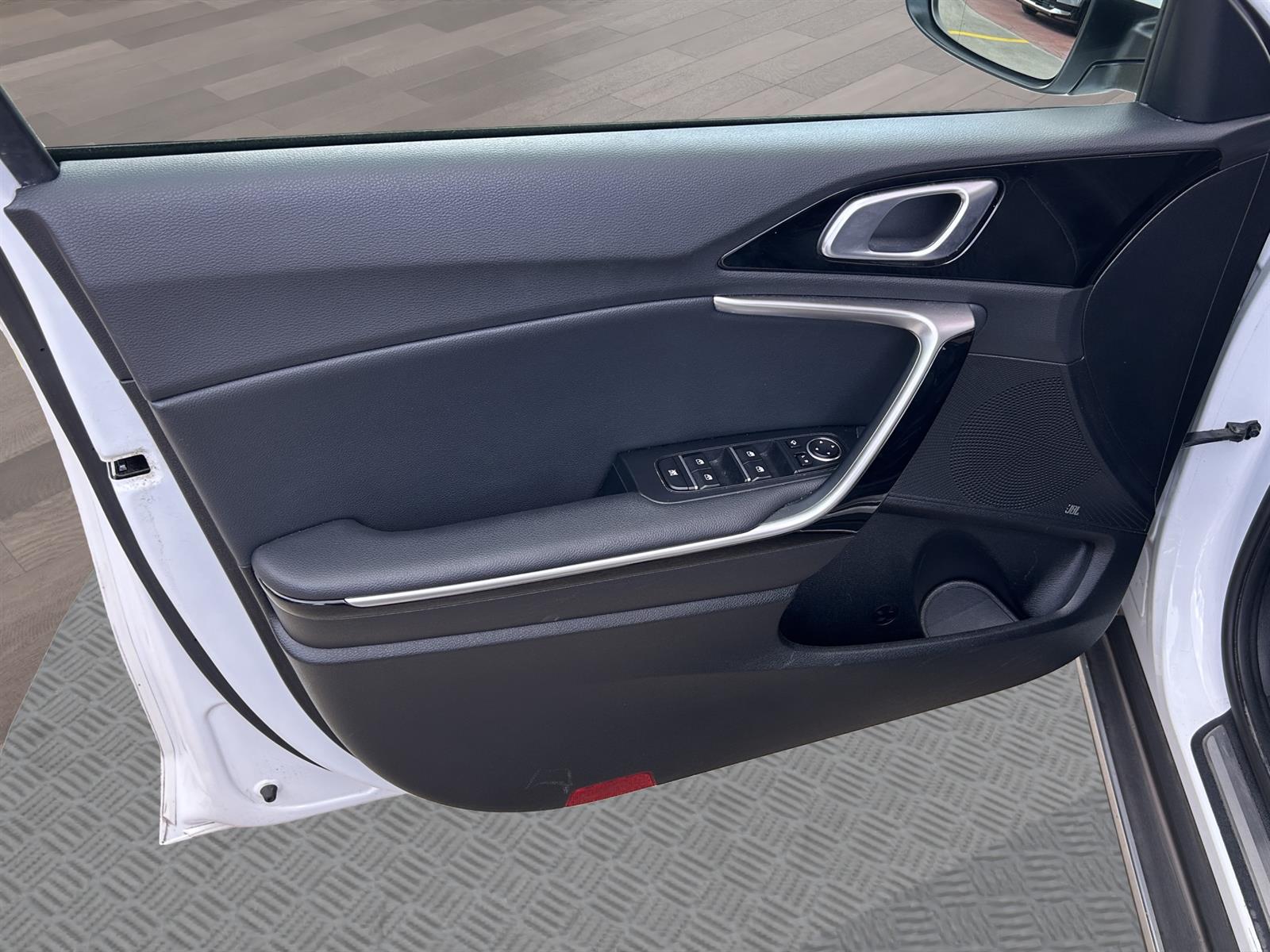 KIA XCeed 1.5 T-GDi MHEV Power-image-7