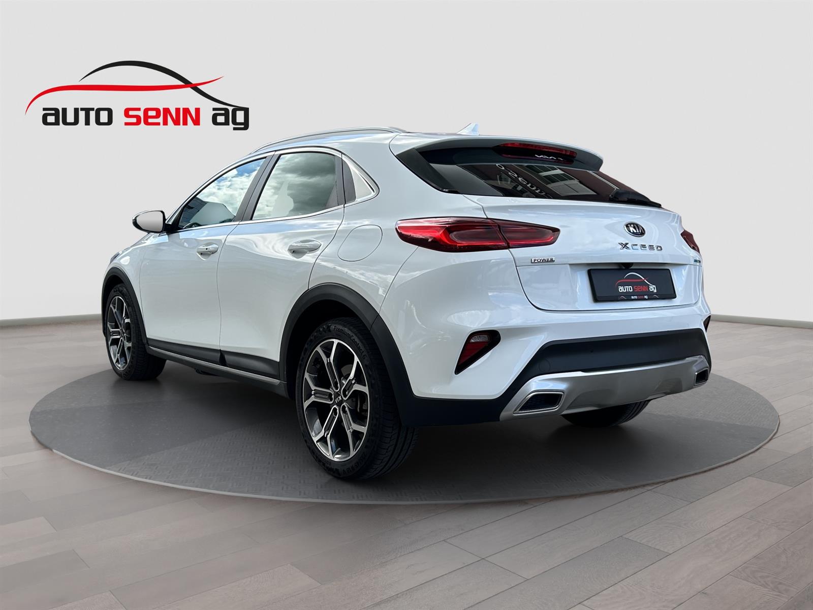 KIA XCeed 1.5 T-GDi MHEV Power-showroom-element-2