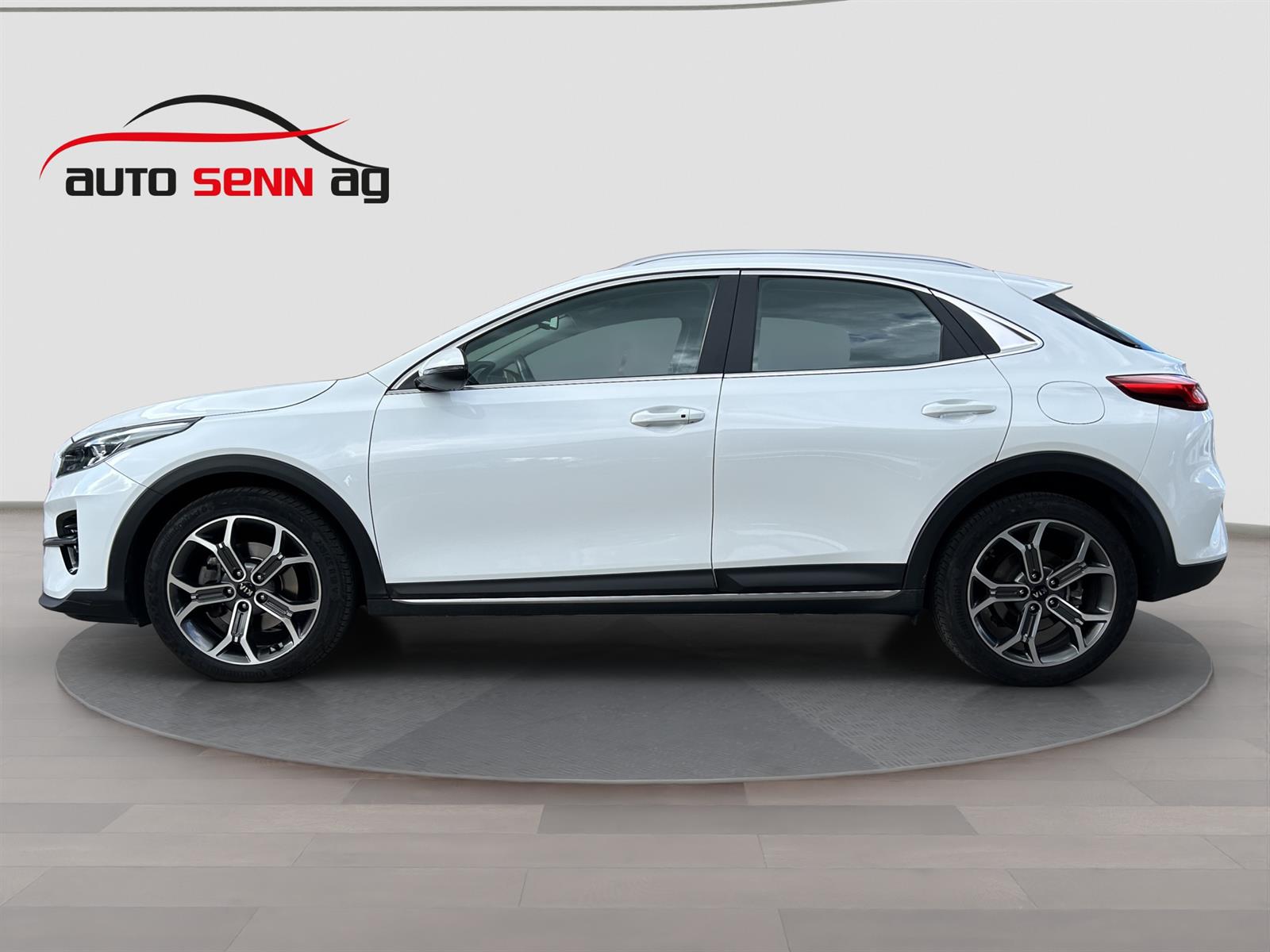KIA XCeed 1.5 T-GDi MHEV Power-showroom-element-1