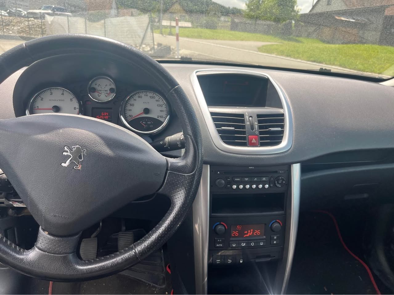 PEUGEOT 207 1.6 16V Turbo Sport-image-6