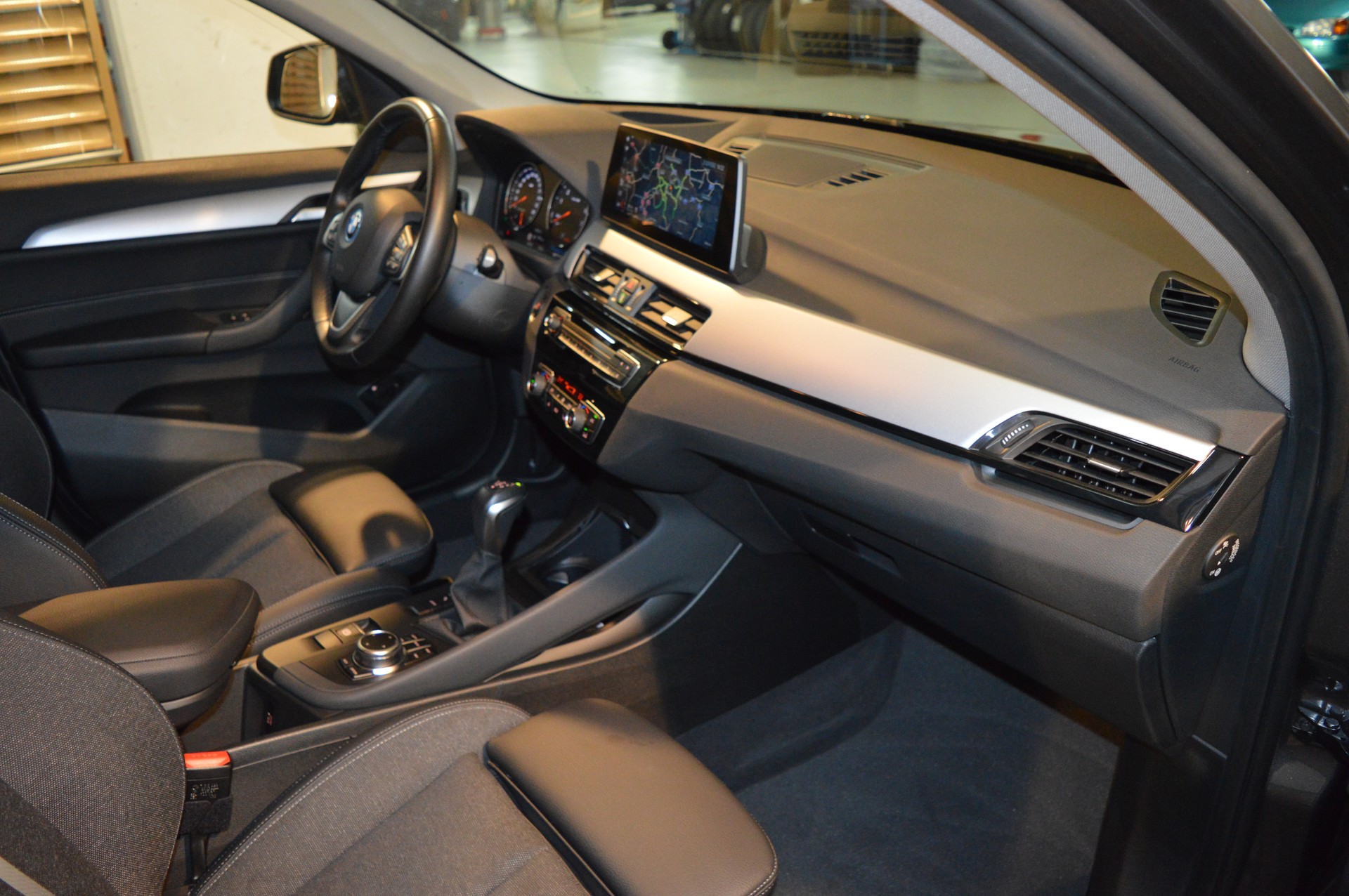 BMW X1 xDrive 25e Travel Edition Steptronic-image-19