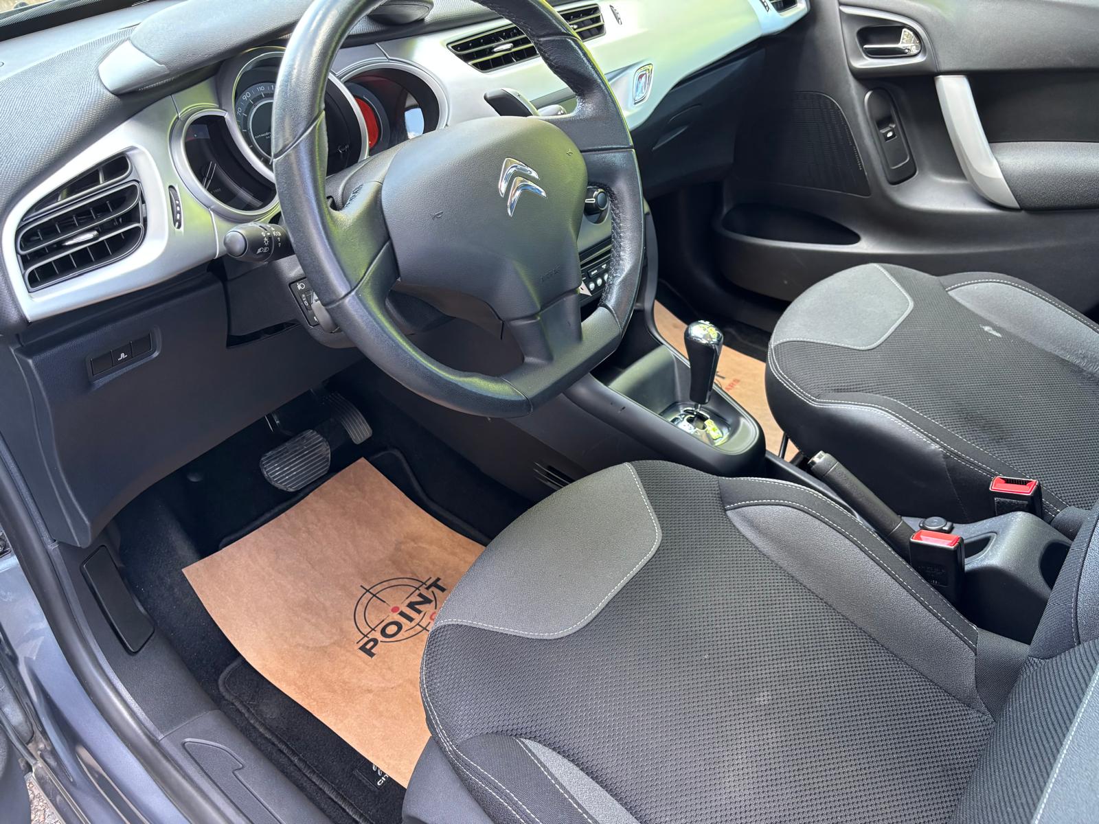 CITROEN C3 1.4i 16V Exclusive EGS5-image-8