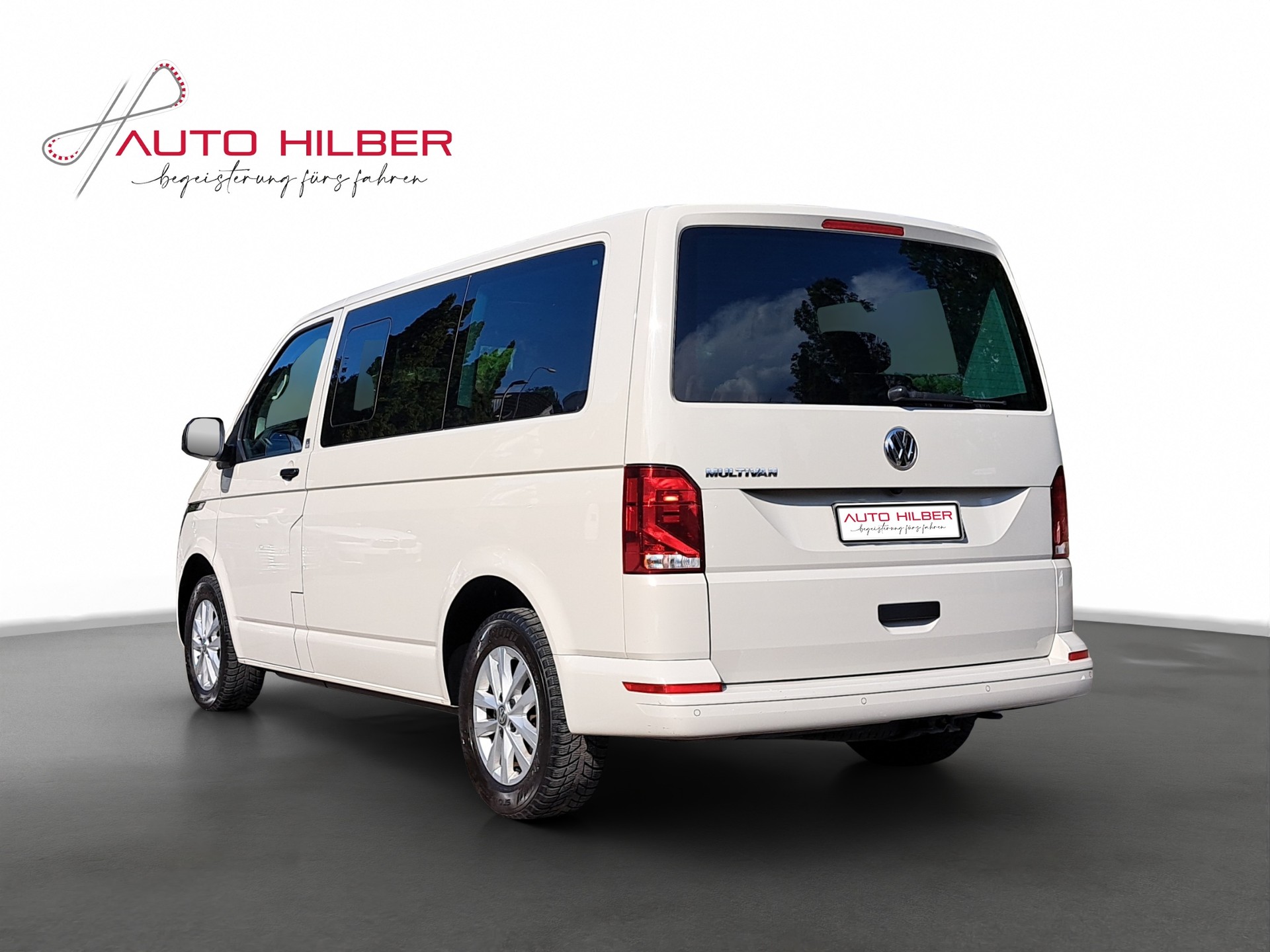 VW T6.1 Multivan 2.0 TDI Trendline DSG-image-3