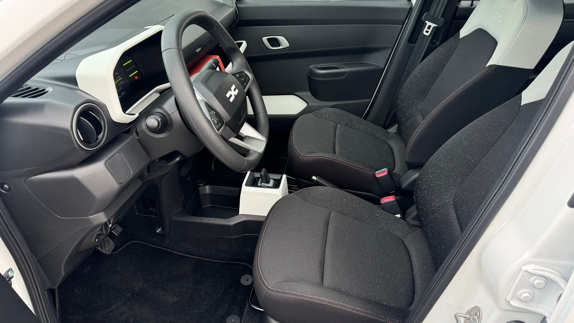 DACIA SPRING 27 kWh 45 PS EXPRESSION-image-9