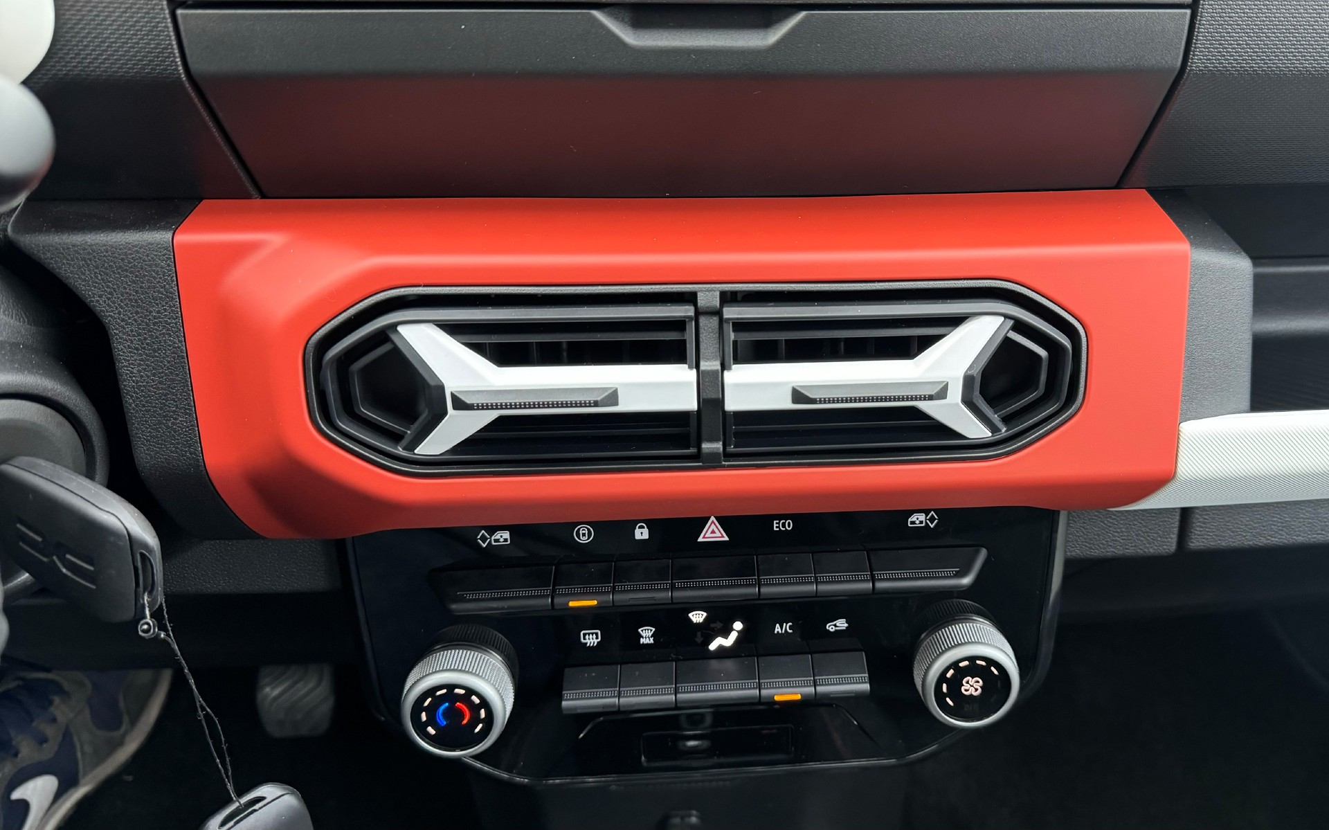 DACIA SPRING 27 kWh 45 PS EXPRESSION-image-15