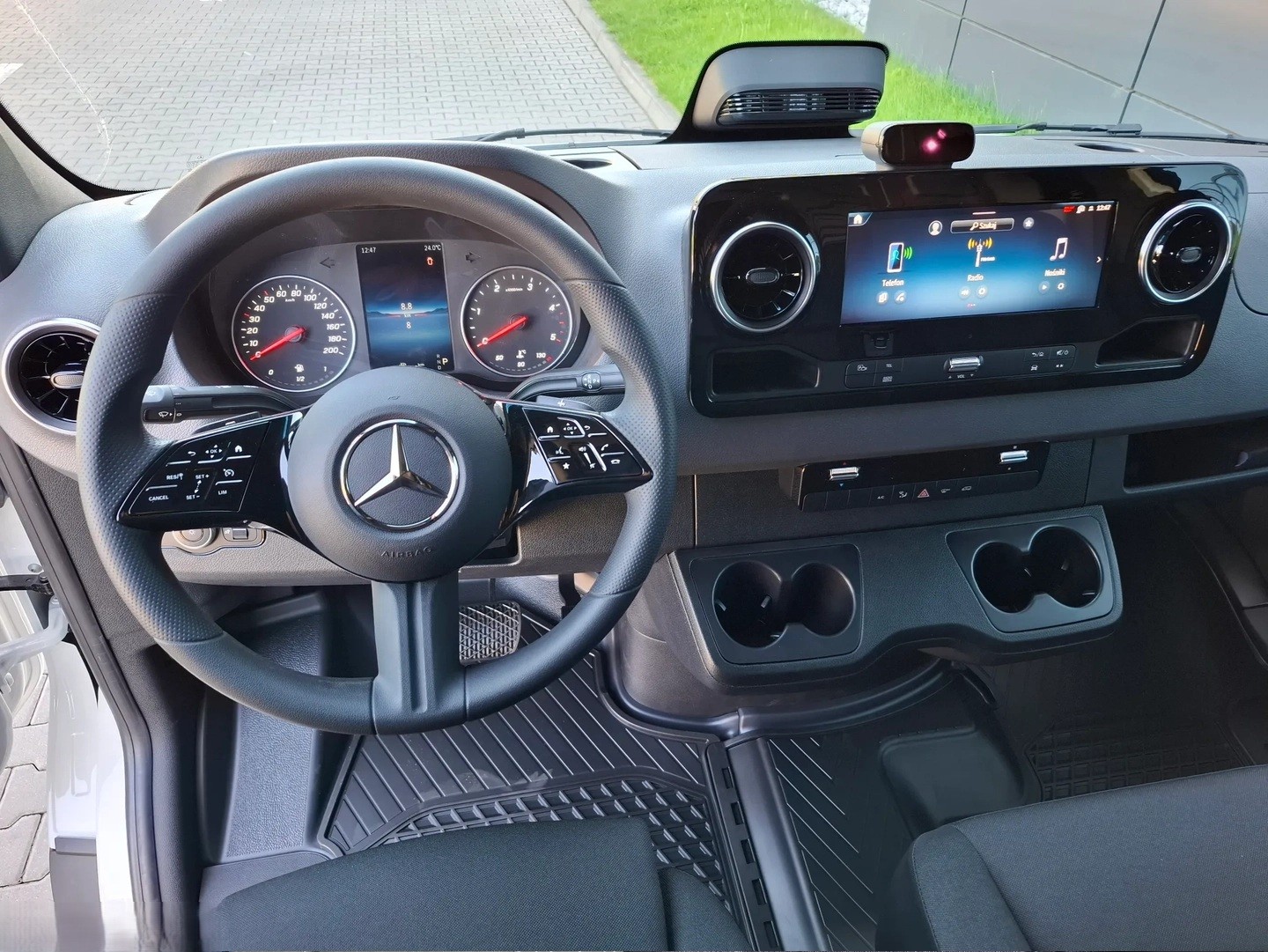 MERCEDES-BENZ Sprinter 317 CDI Lang 9G-TRONIC-image-9