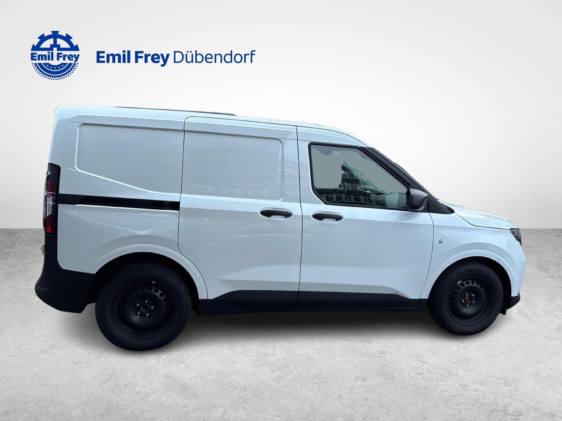 FORD E-Transit Courier Van Trend-image-6